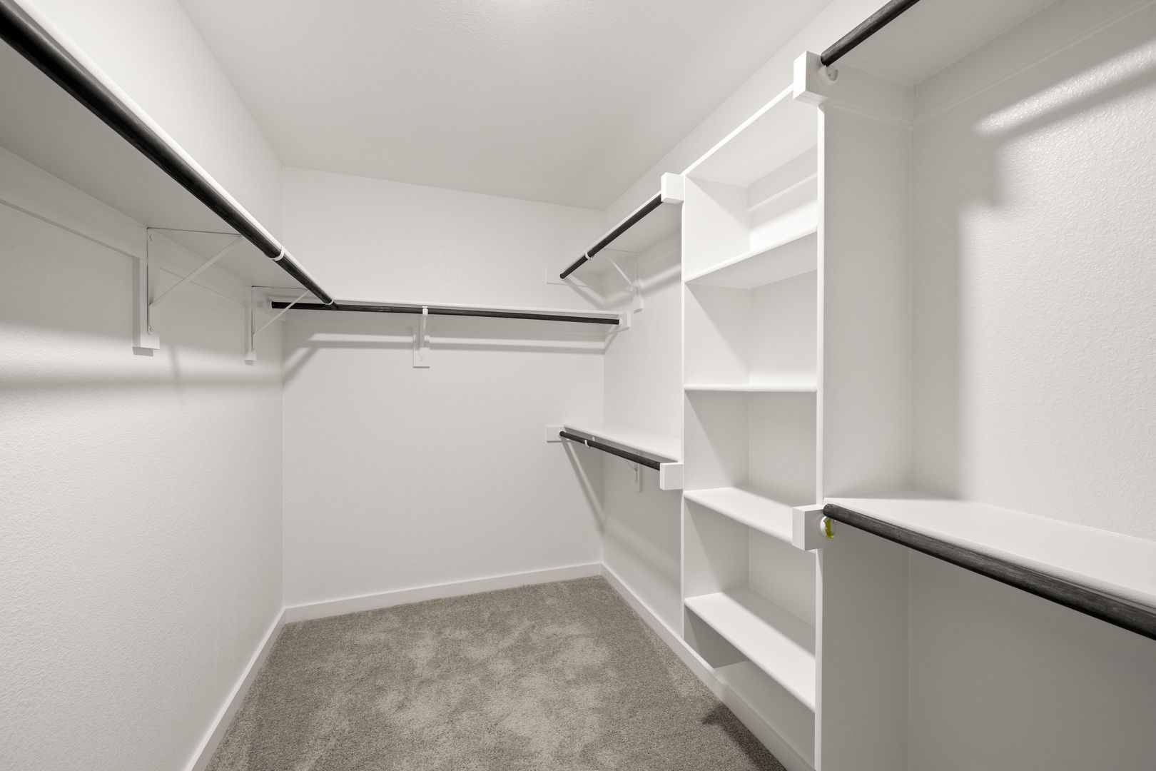26_234 Wagon Spoke- Primary Suite-6