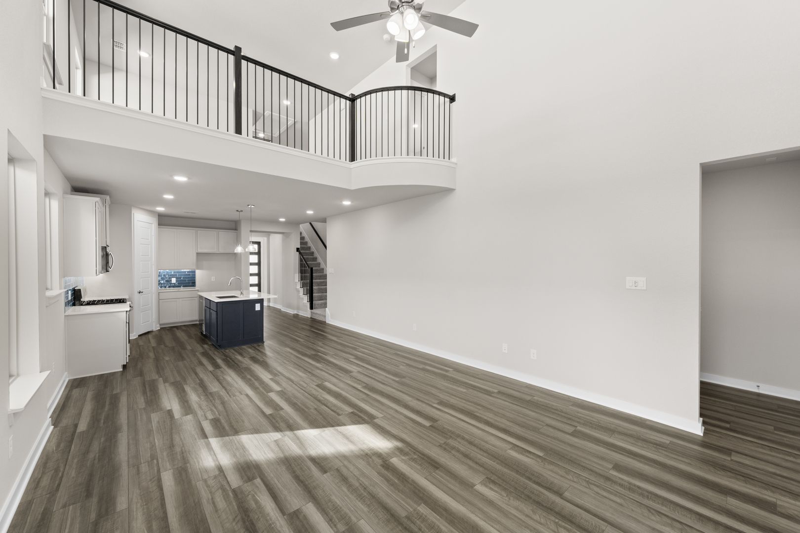 11_8921 Acorn- Living Room-1