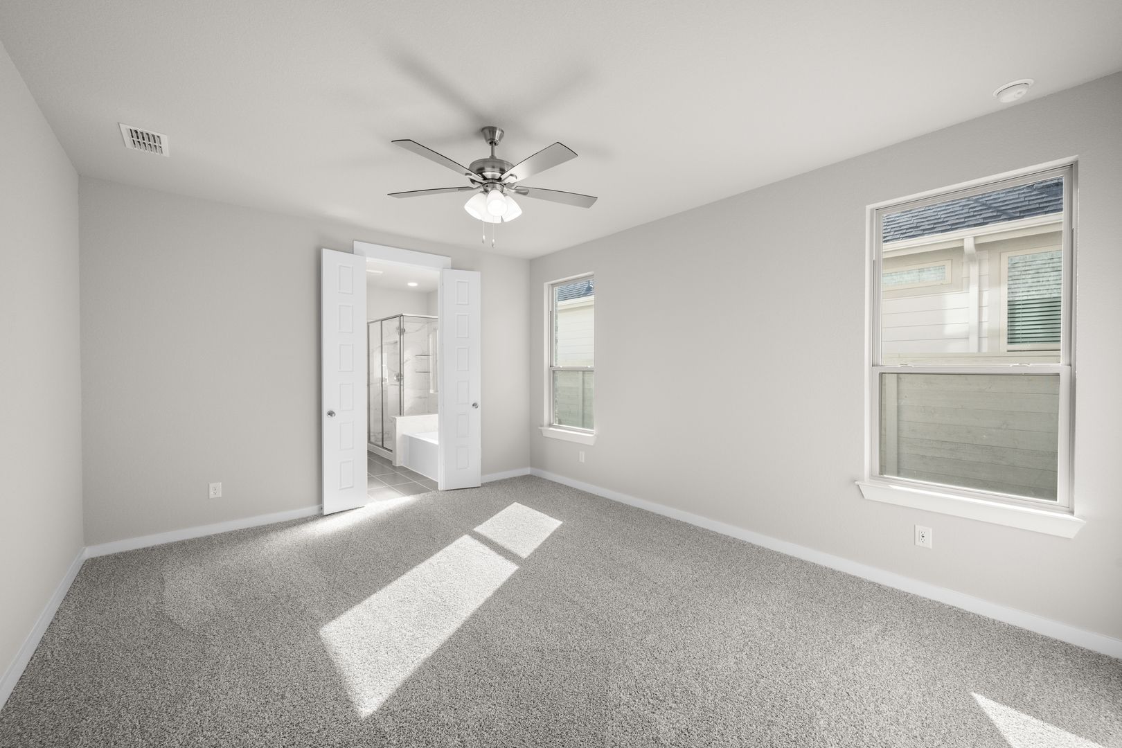 14_8921 Acorn- Primary Suite-1