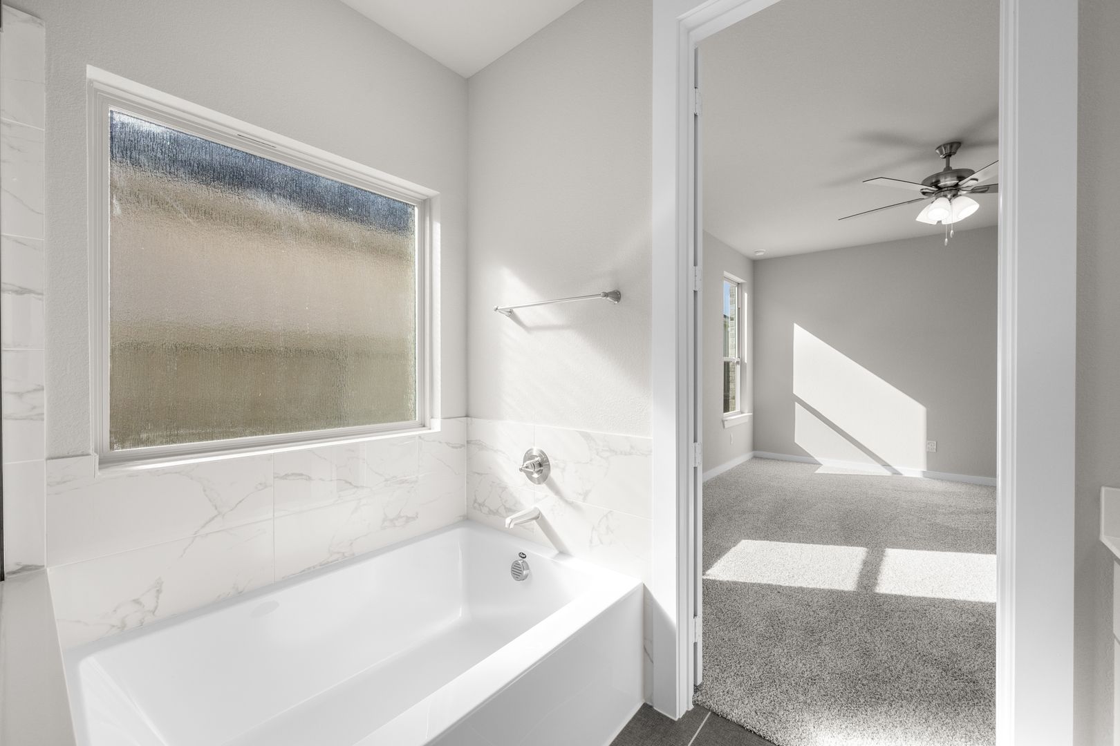 18_8921 Acorn- Primary Suite-5