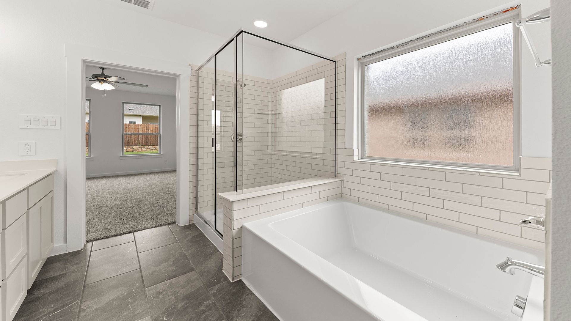 17_18. 1412 Elle - Bath (3)