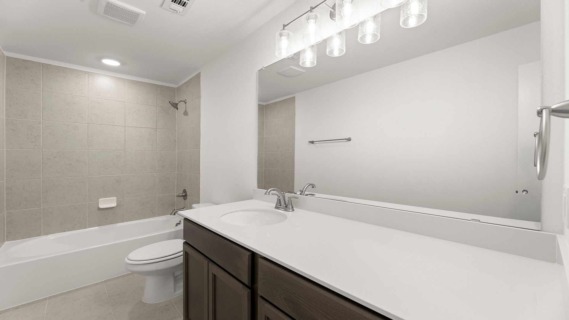 25_25. 493 Silent Pond - 2ND Bath