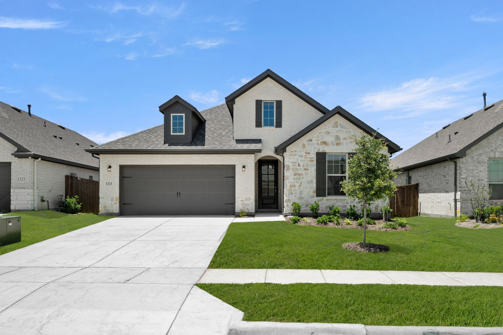 Wimberley - The Oaks: Red Oak, Texas - HistoryMaker Homes   