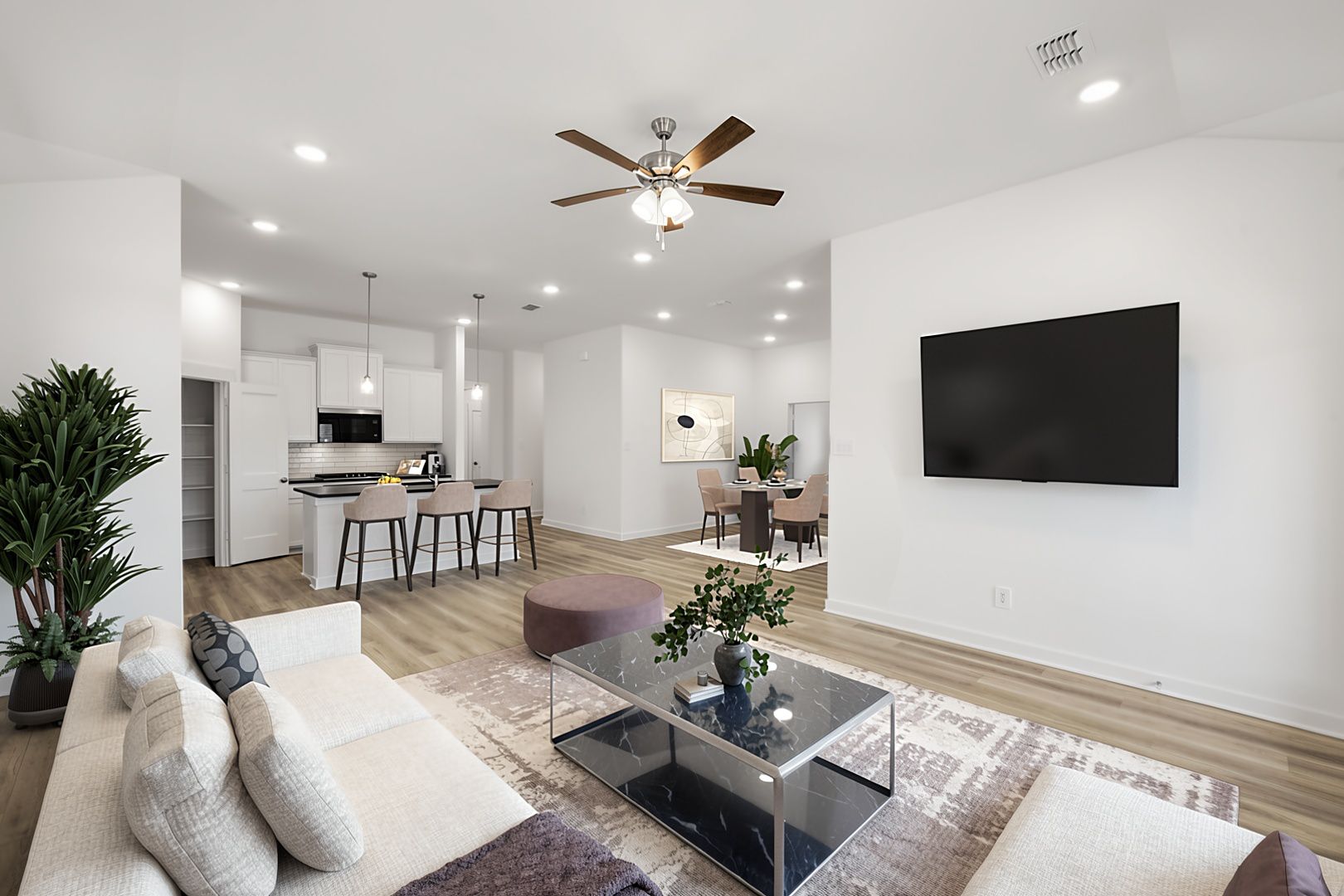 15_1321 Rothland- Living Room-1 (5)