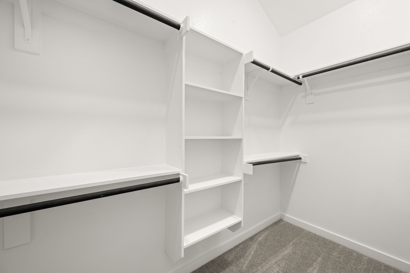 26_1321 Rothland- Primary Suite-6
