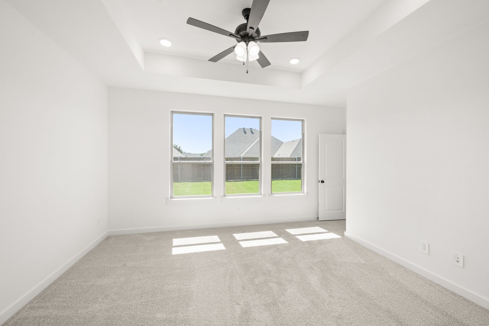 22_372 Deer Ridge- Primary Suite-2
