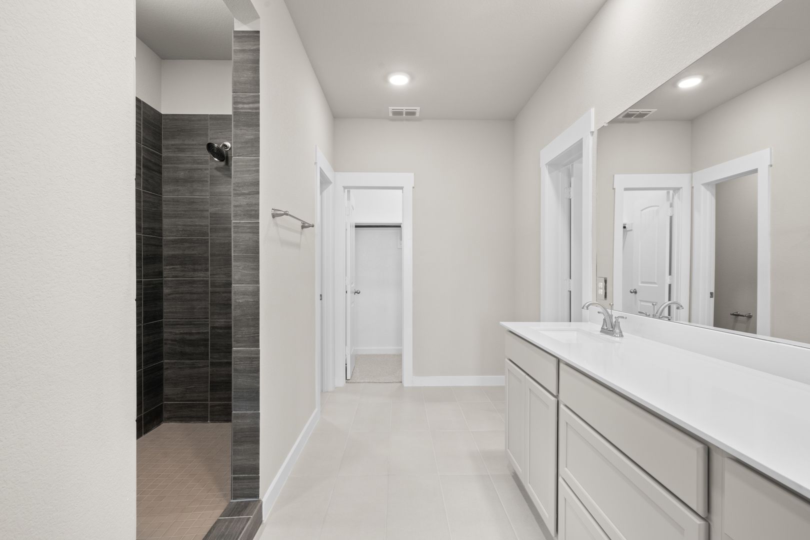 22_6928 Deadwood- Primary Suite-3