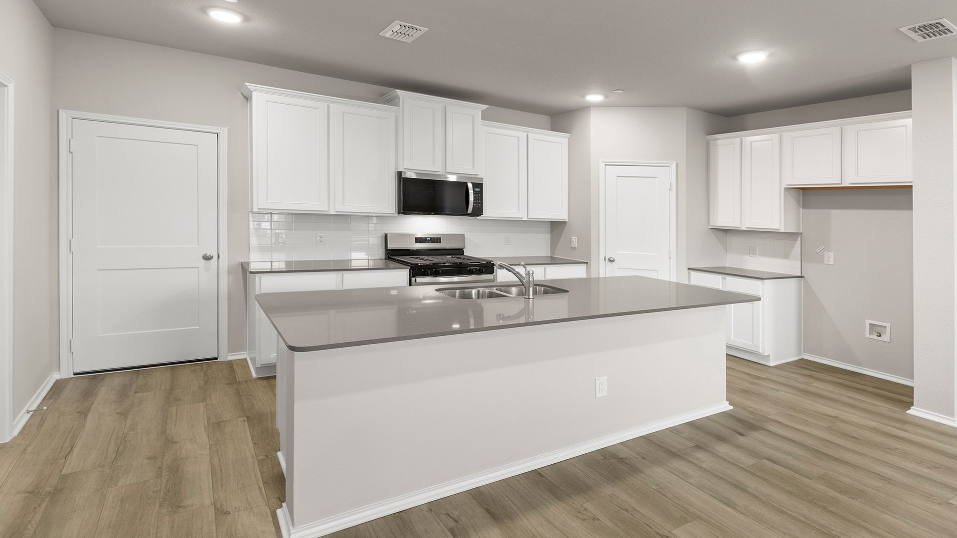 10_11. 1892 Indigo - Kitchen (3)