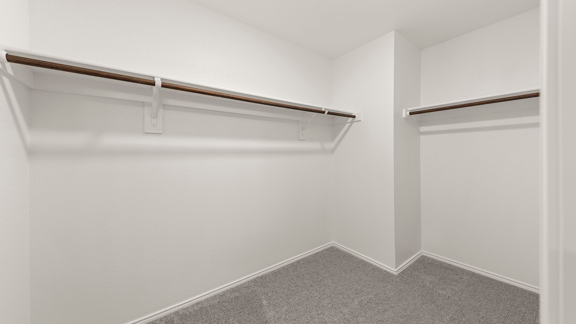 25_26. 1892 Indigo - Closet (2)