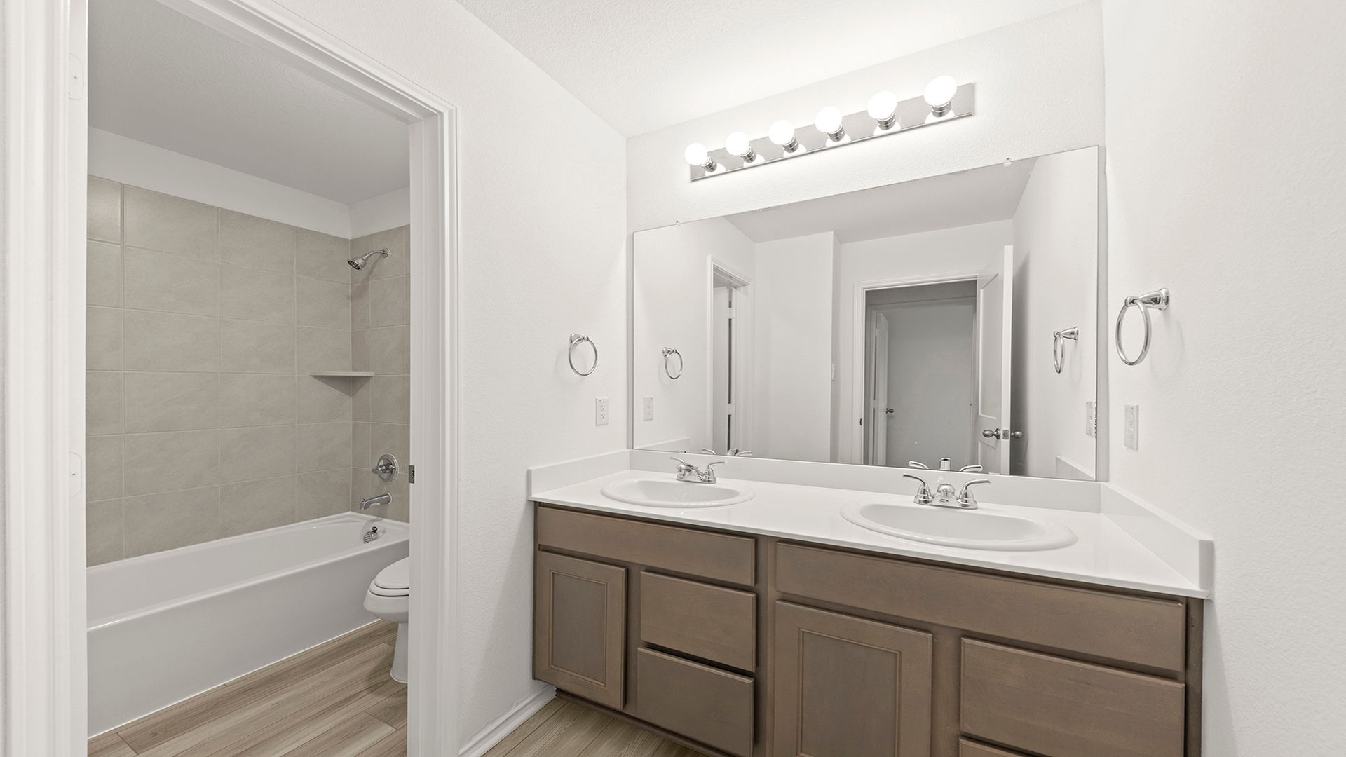 16_17. 1894 Indigo - 2ND Bath