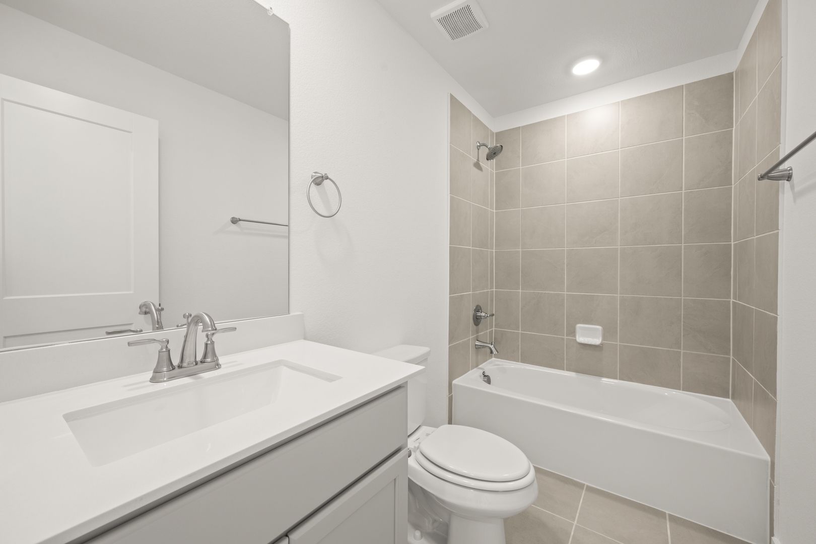 27_6924 Freight Train- Bathroom-2