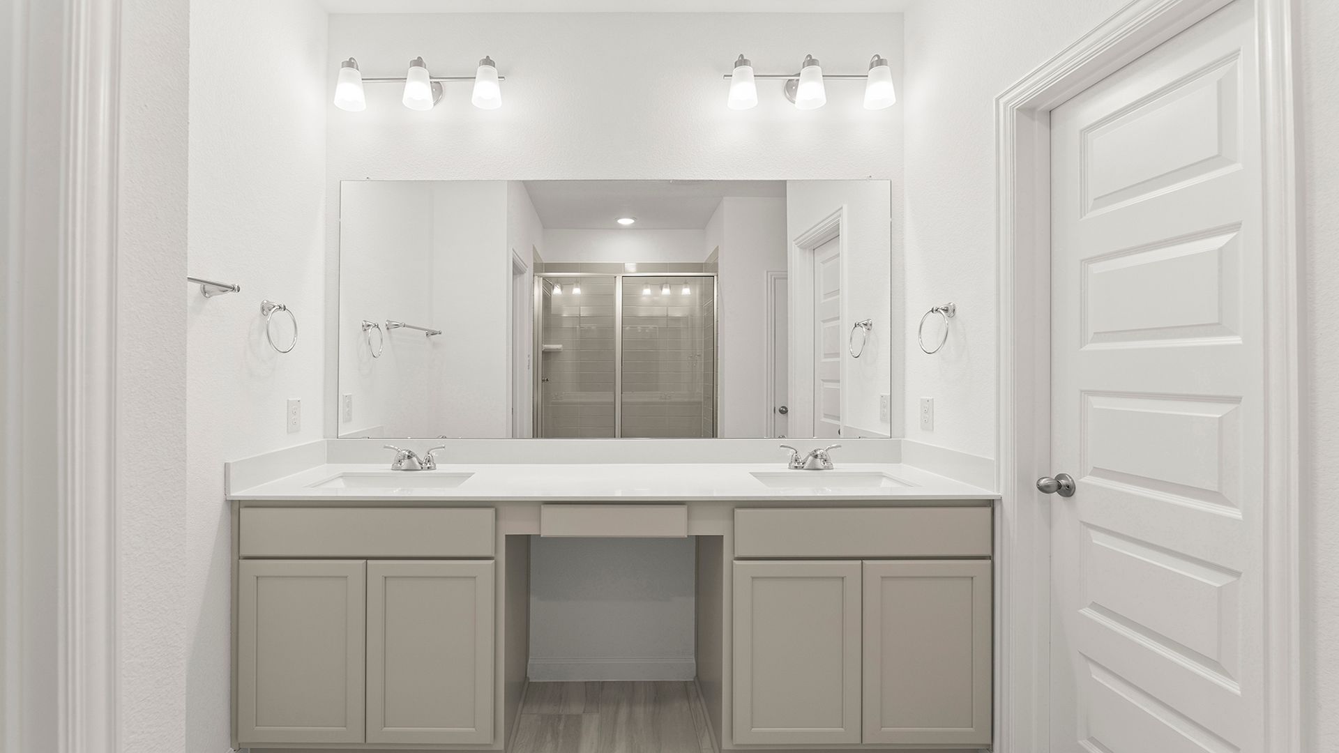 21_22. 3210 Summerland - Bath (4)