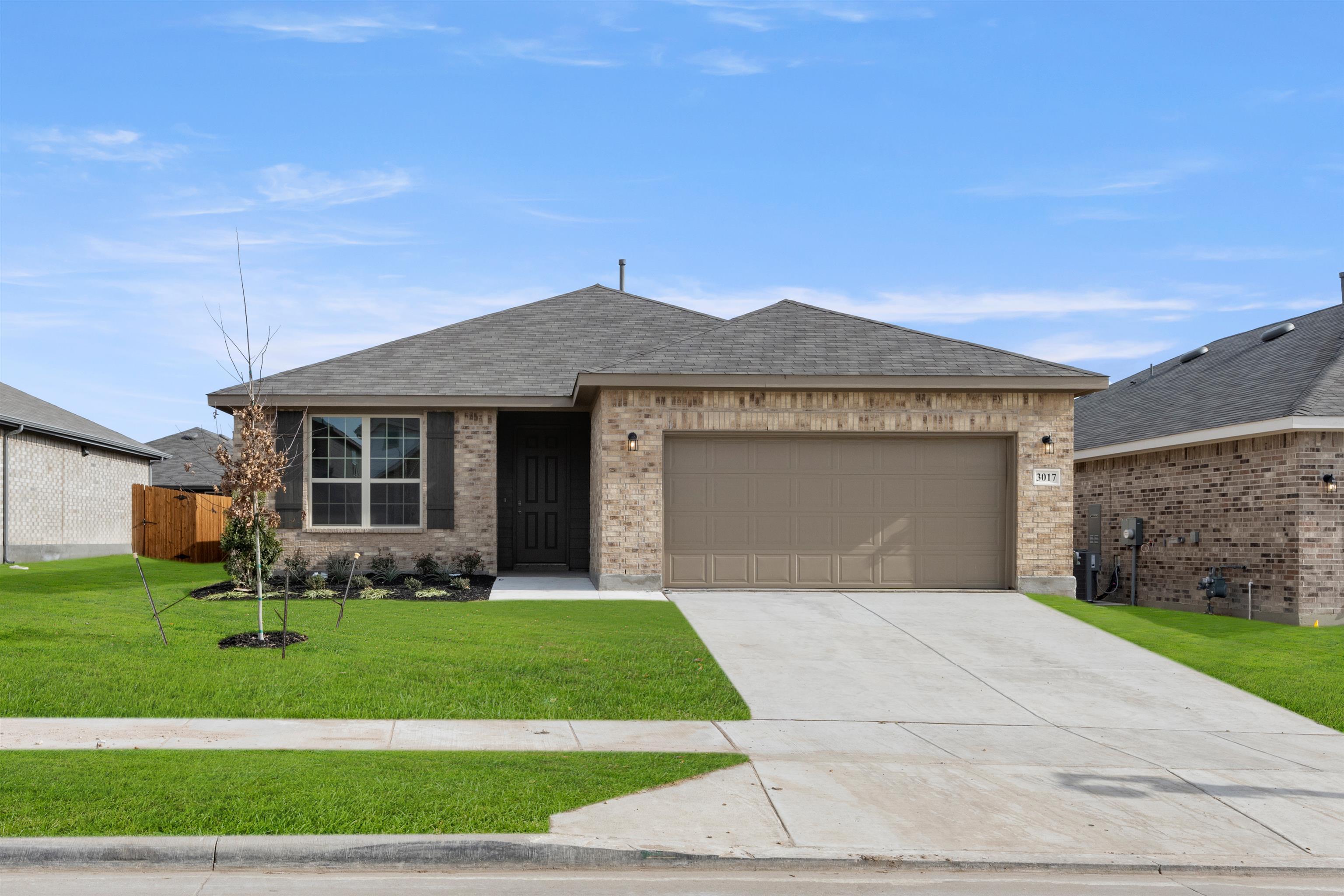 Redwood II - Churchill: Anna, Texas - HistoryMaker Homes   