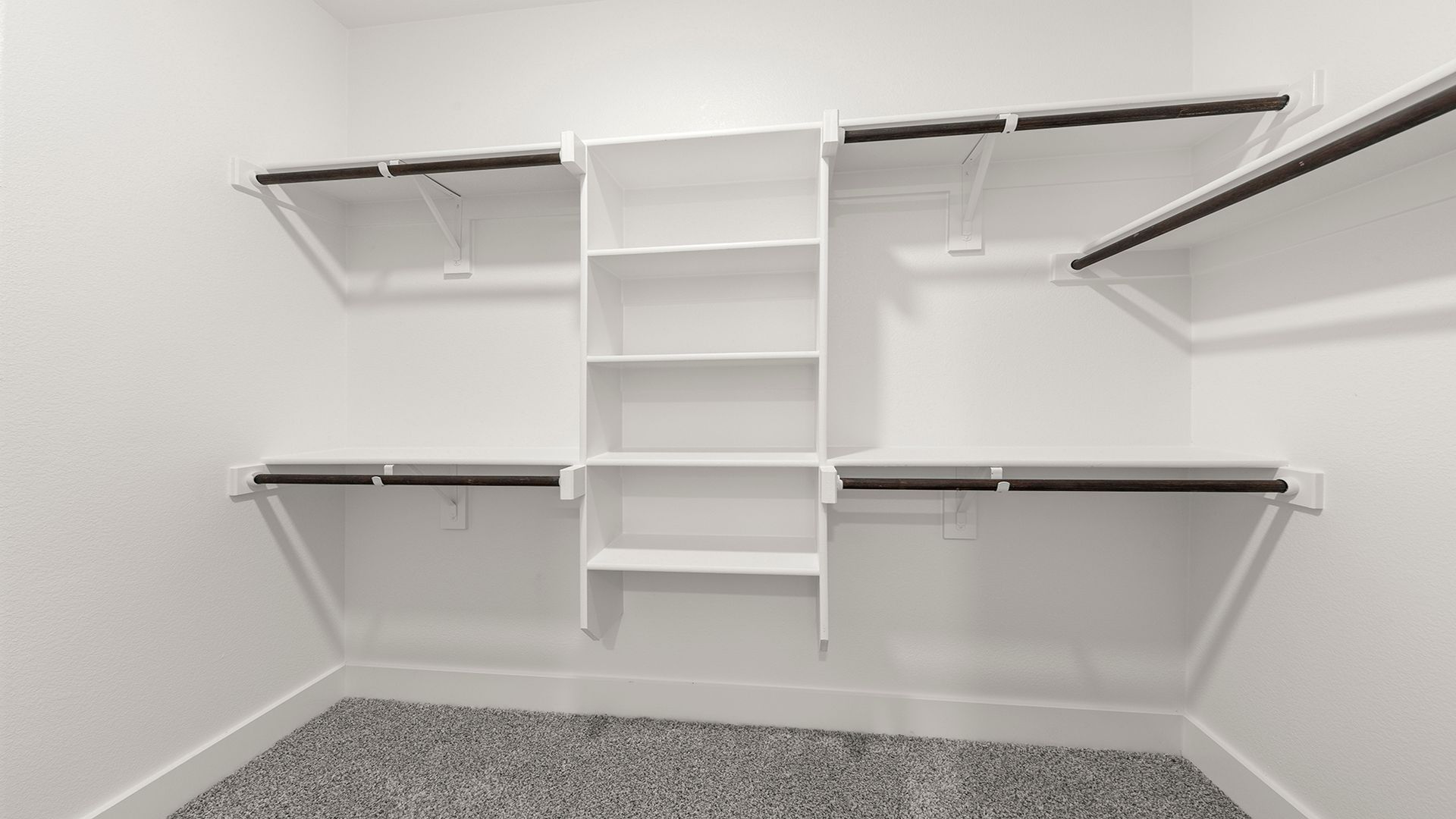 11_12. 1417 Tipperary - Closet