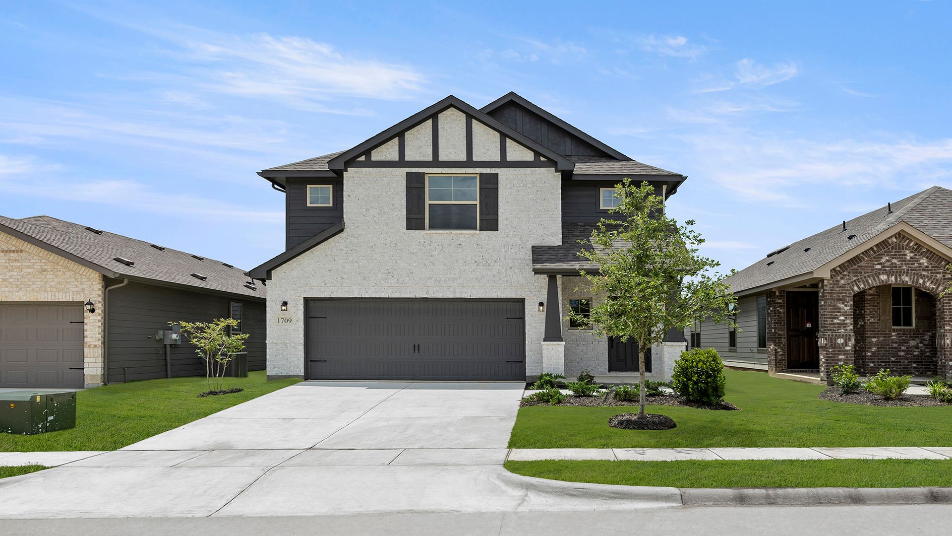 0_01. 1709 Meadow Crest - Front