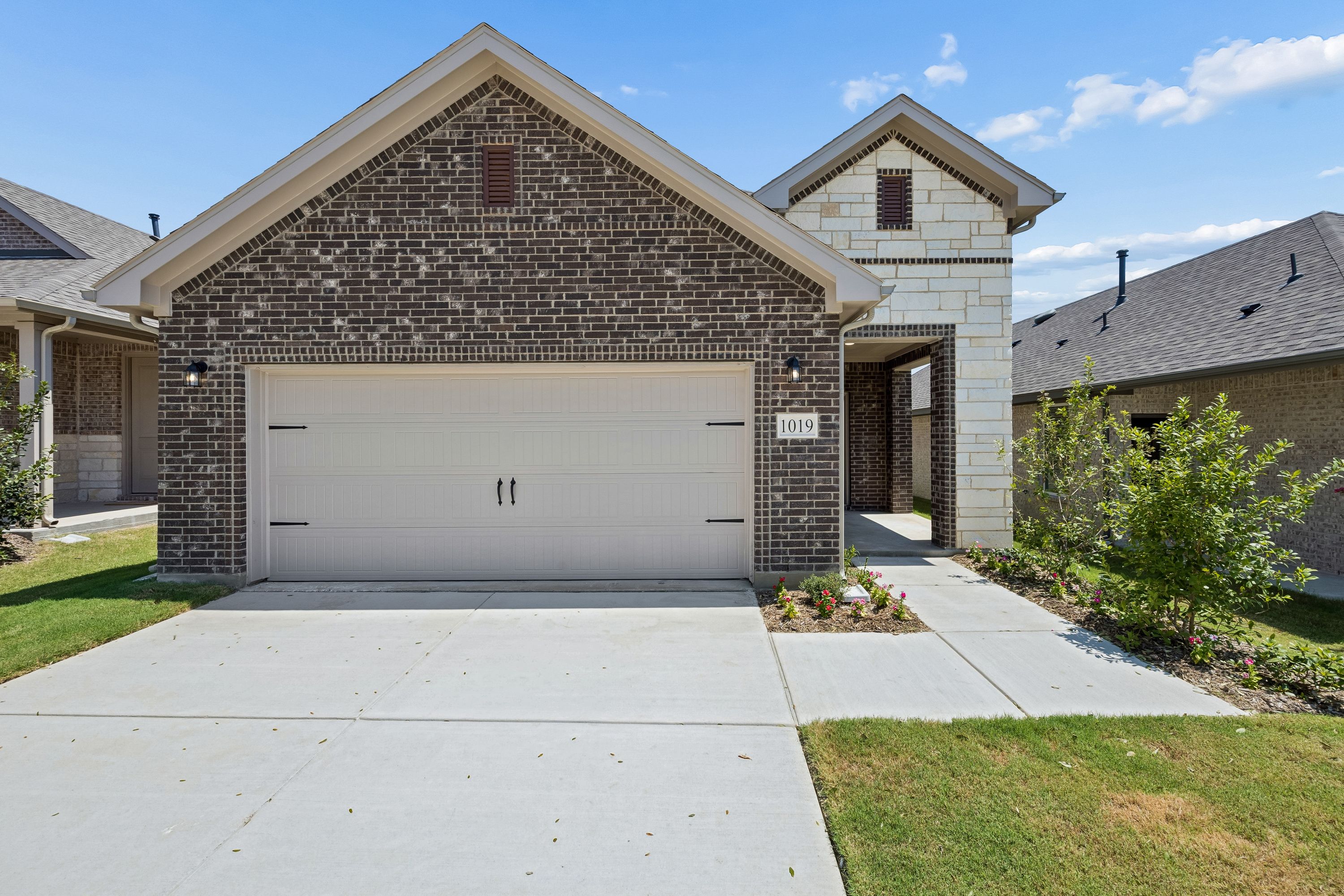 Cedar - Devonshire: Forney, Texas - HistoryMaker Homes   