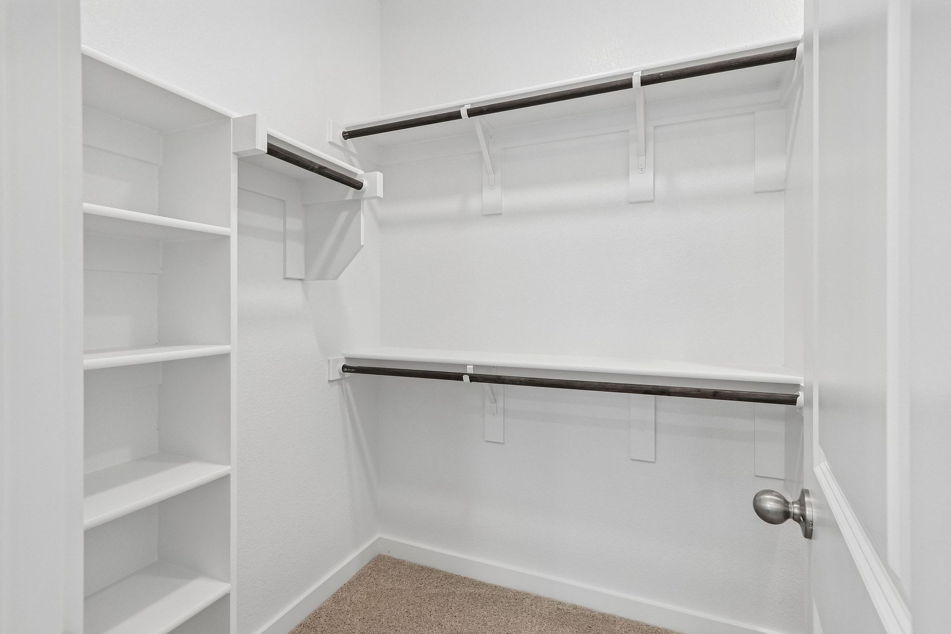 35-web-or-mls-Treeline Parkway-S0108-035