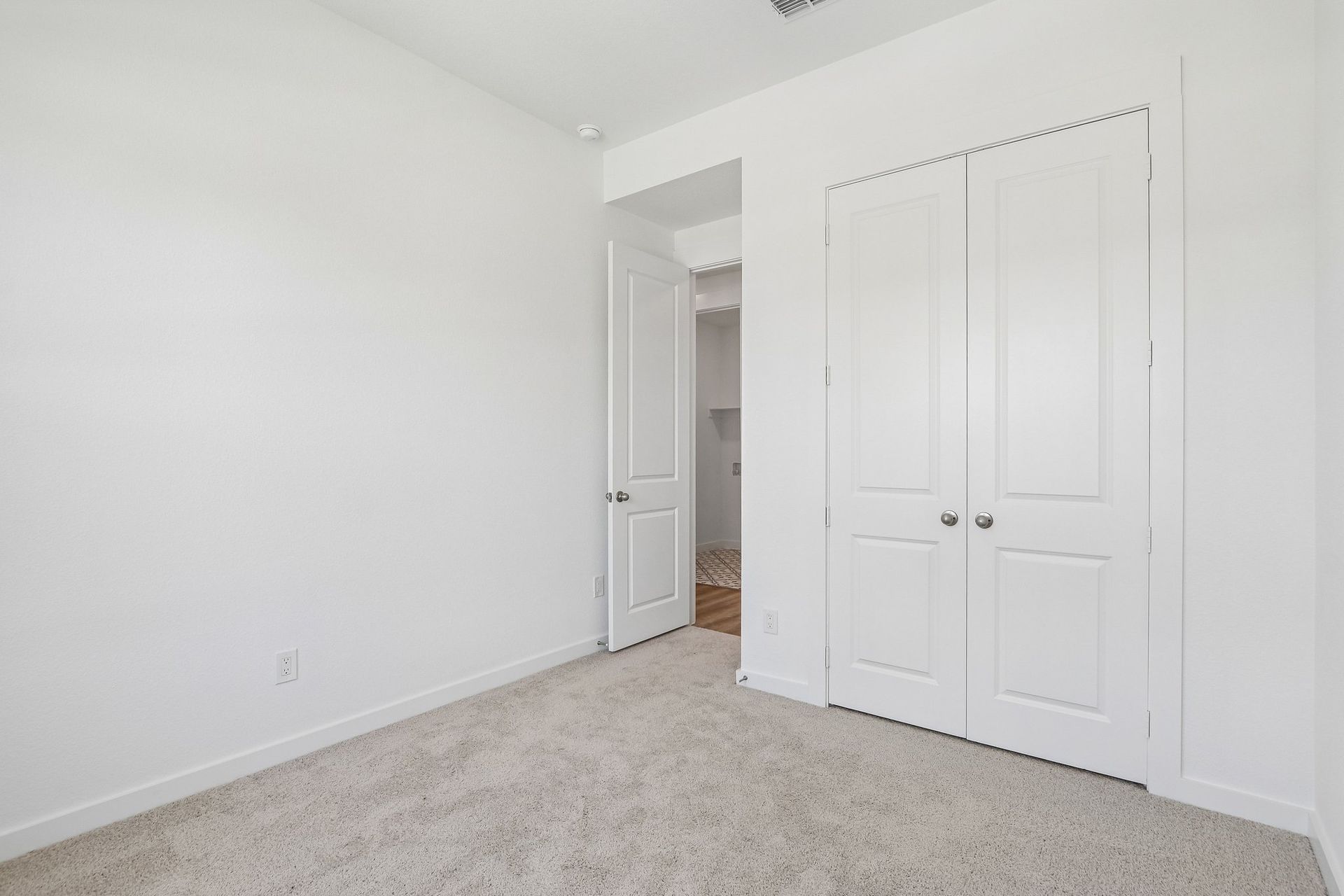 22-web-or-mls-Treeline Parkway-S0108-022