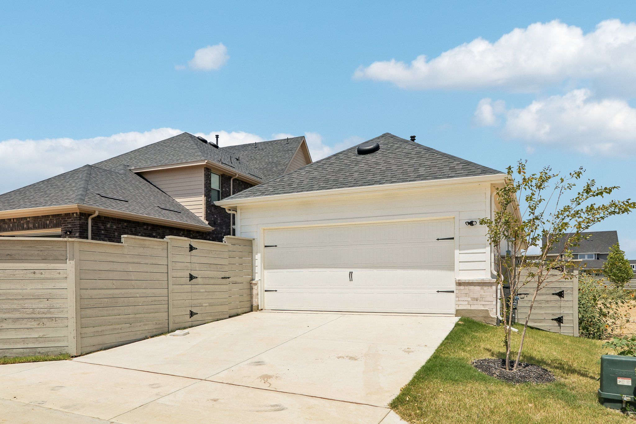 40-web-or-mls-Treeline Parkway-S0108-040