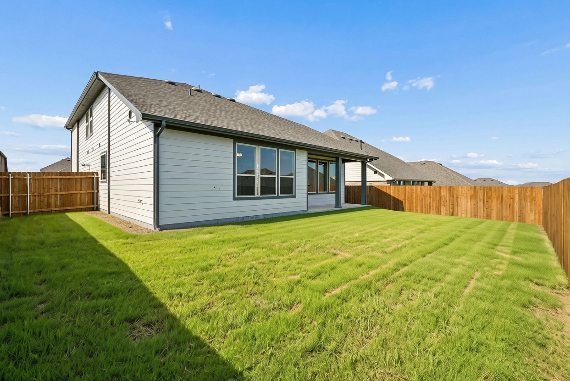 Listing (16)