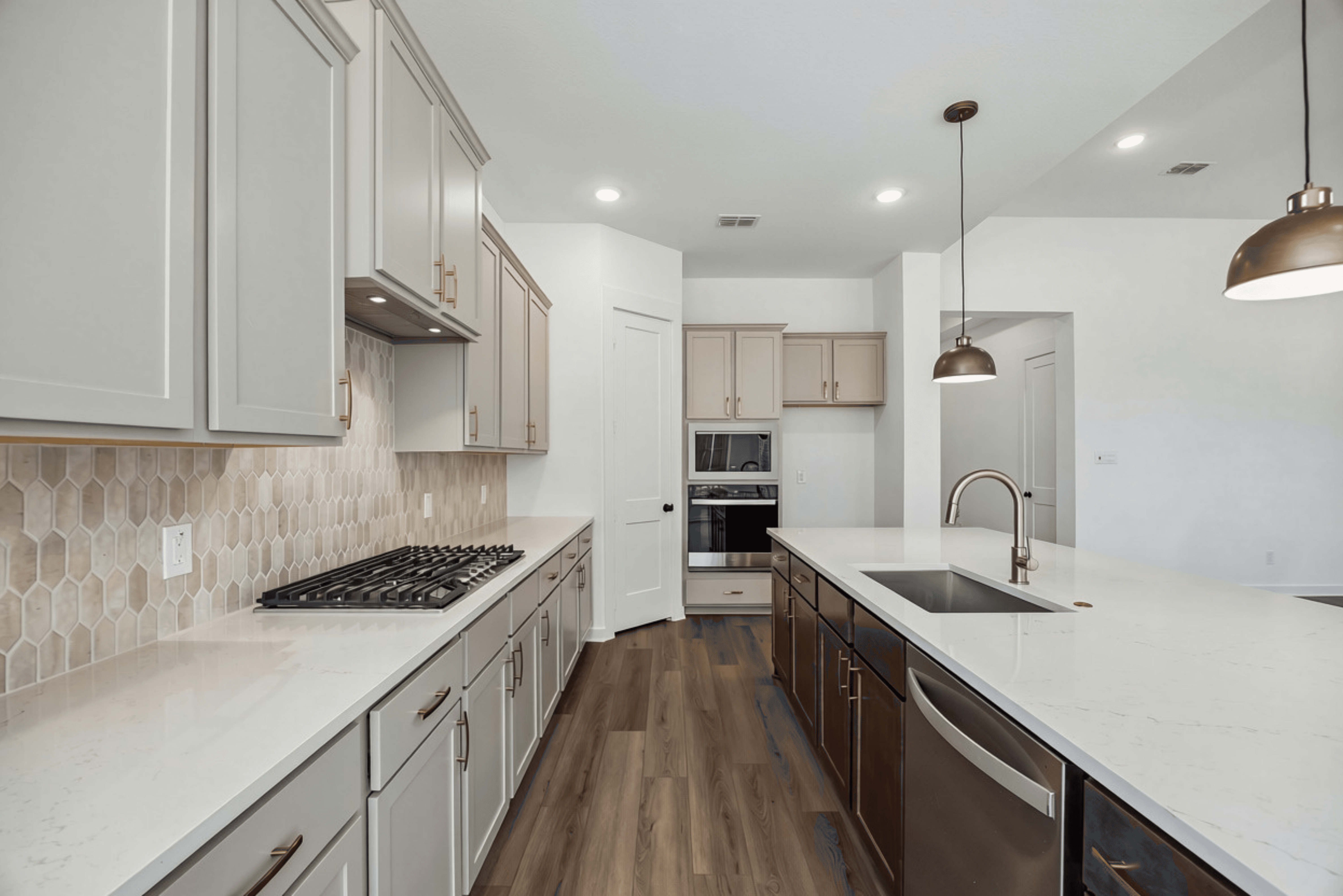 Listing (42)