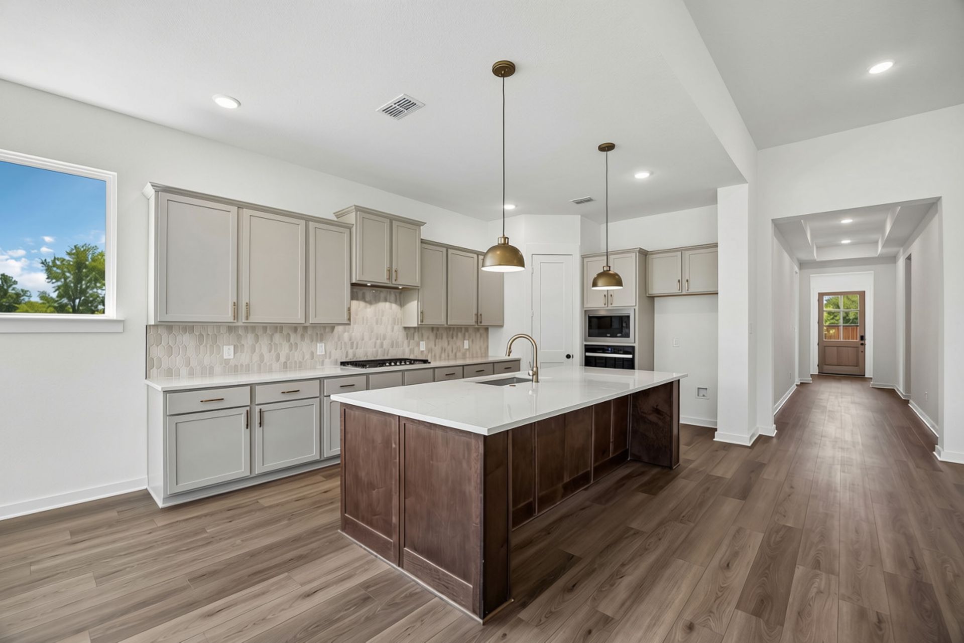 Listing (41)