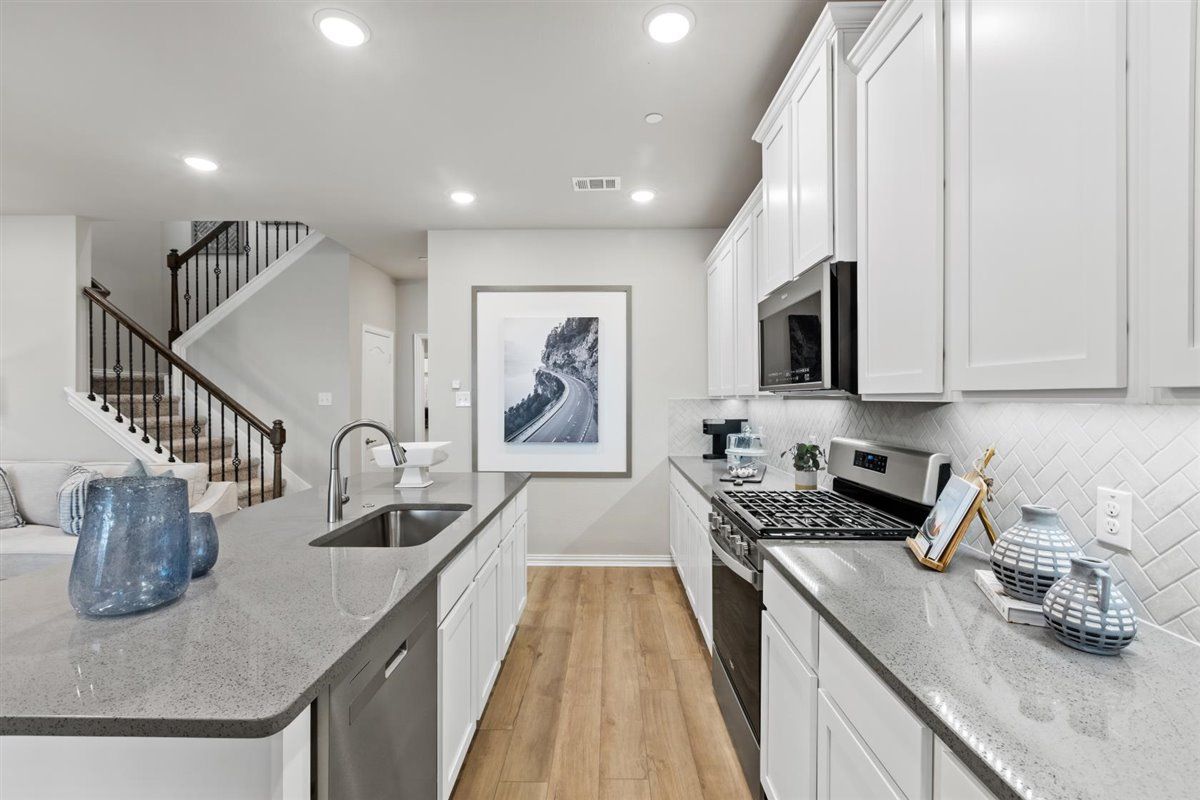 13-1147 MORGAN DRIVE-13