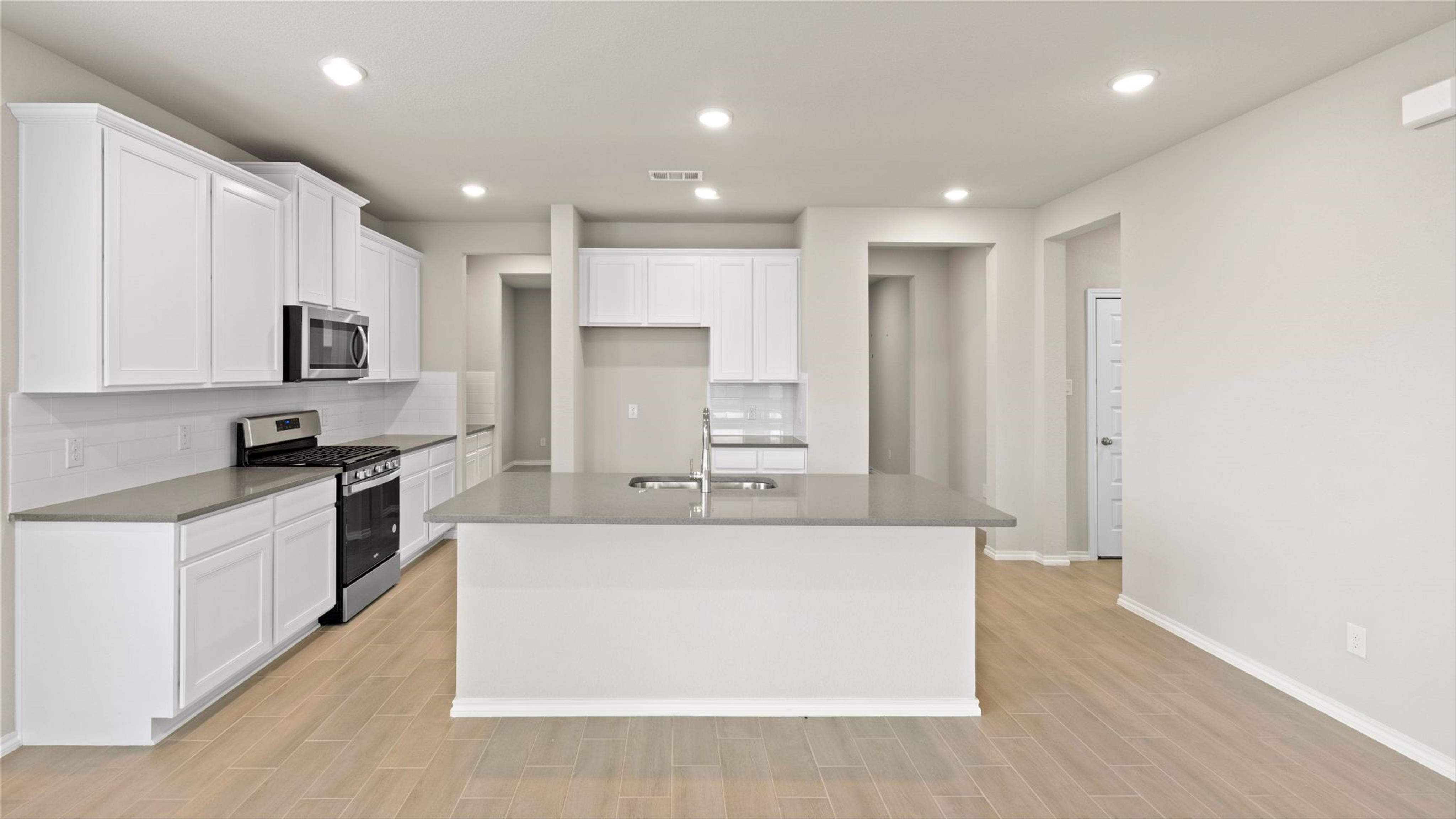 01 Ebony II Floor Plan