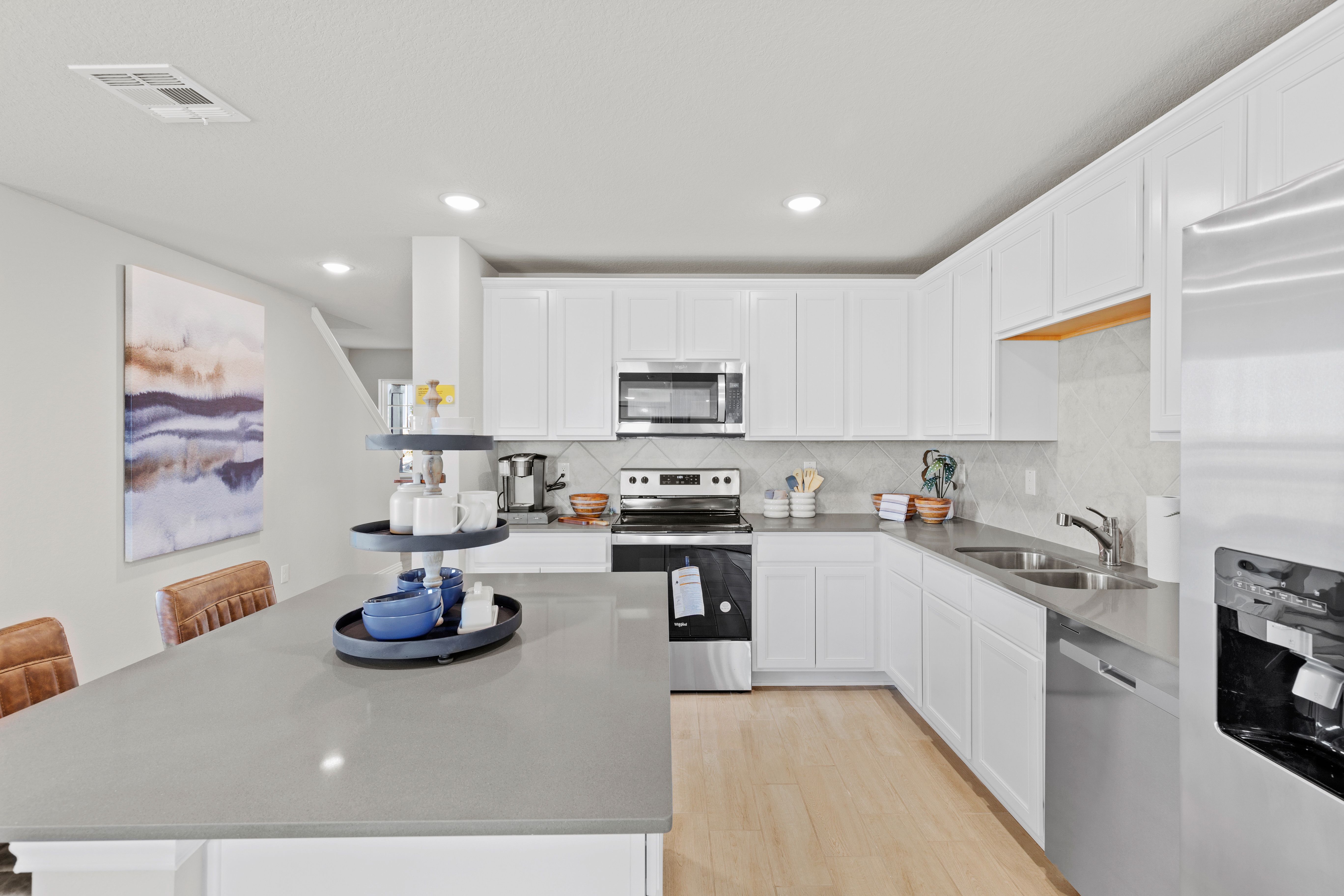 Ellis Representative Photo 05