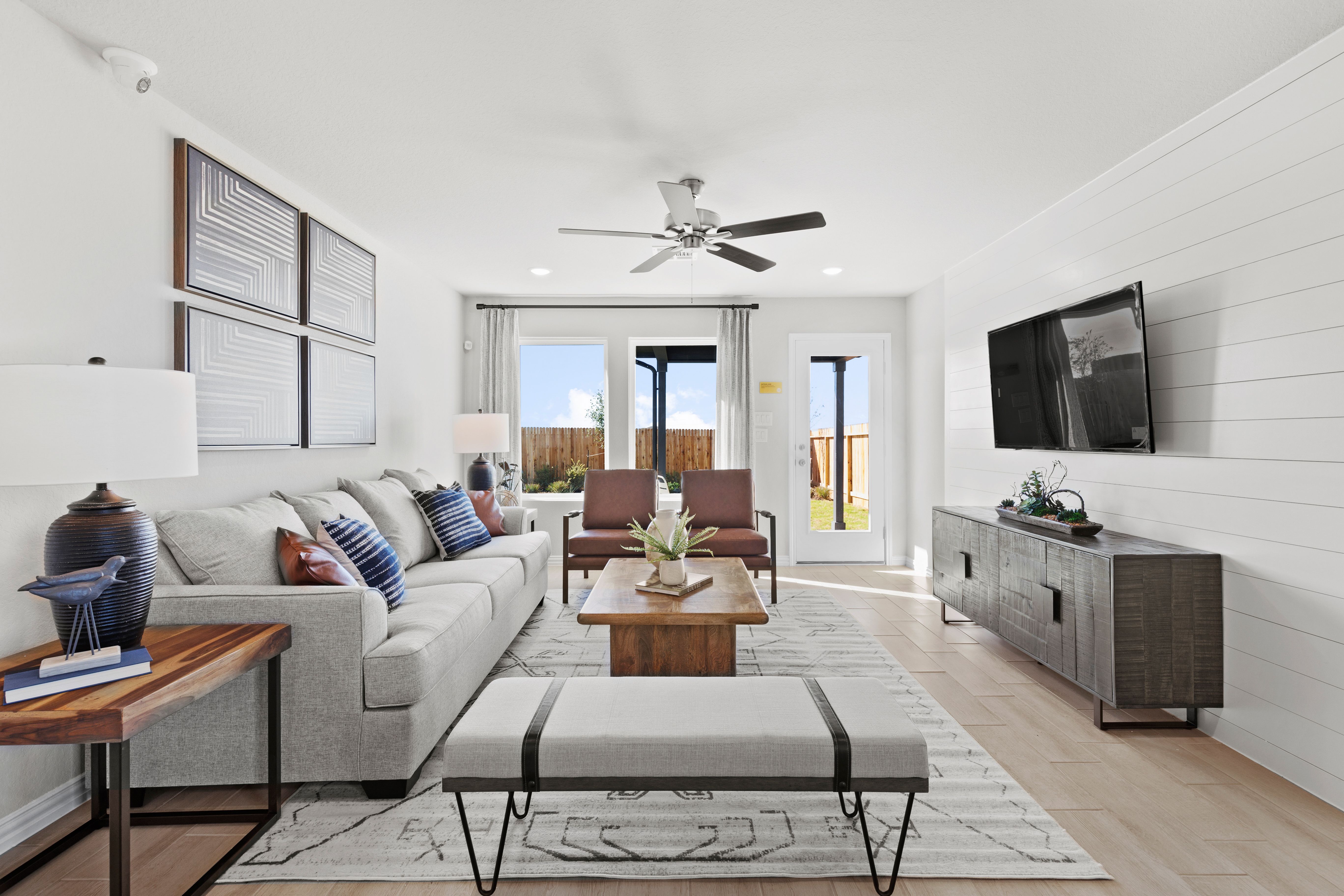 Ellis Representative Photo 04