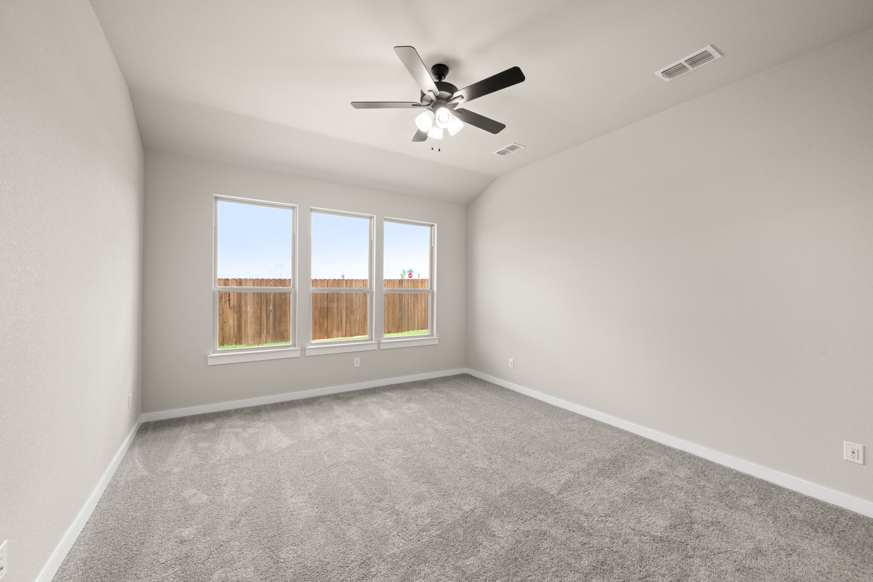 21_6900 Deadwood- Primary Suite-1