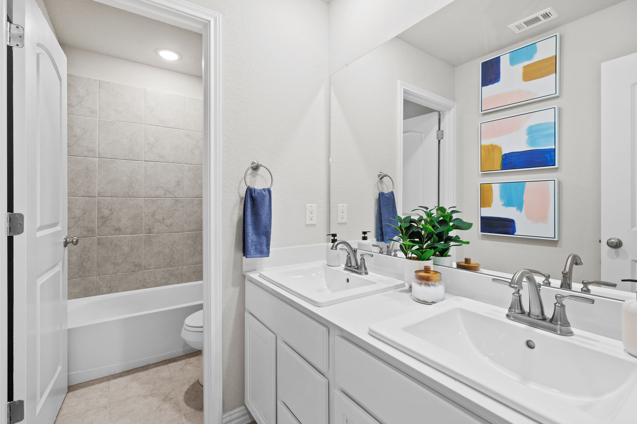 Ellis Representative Photo 13