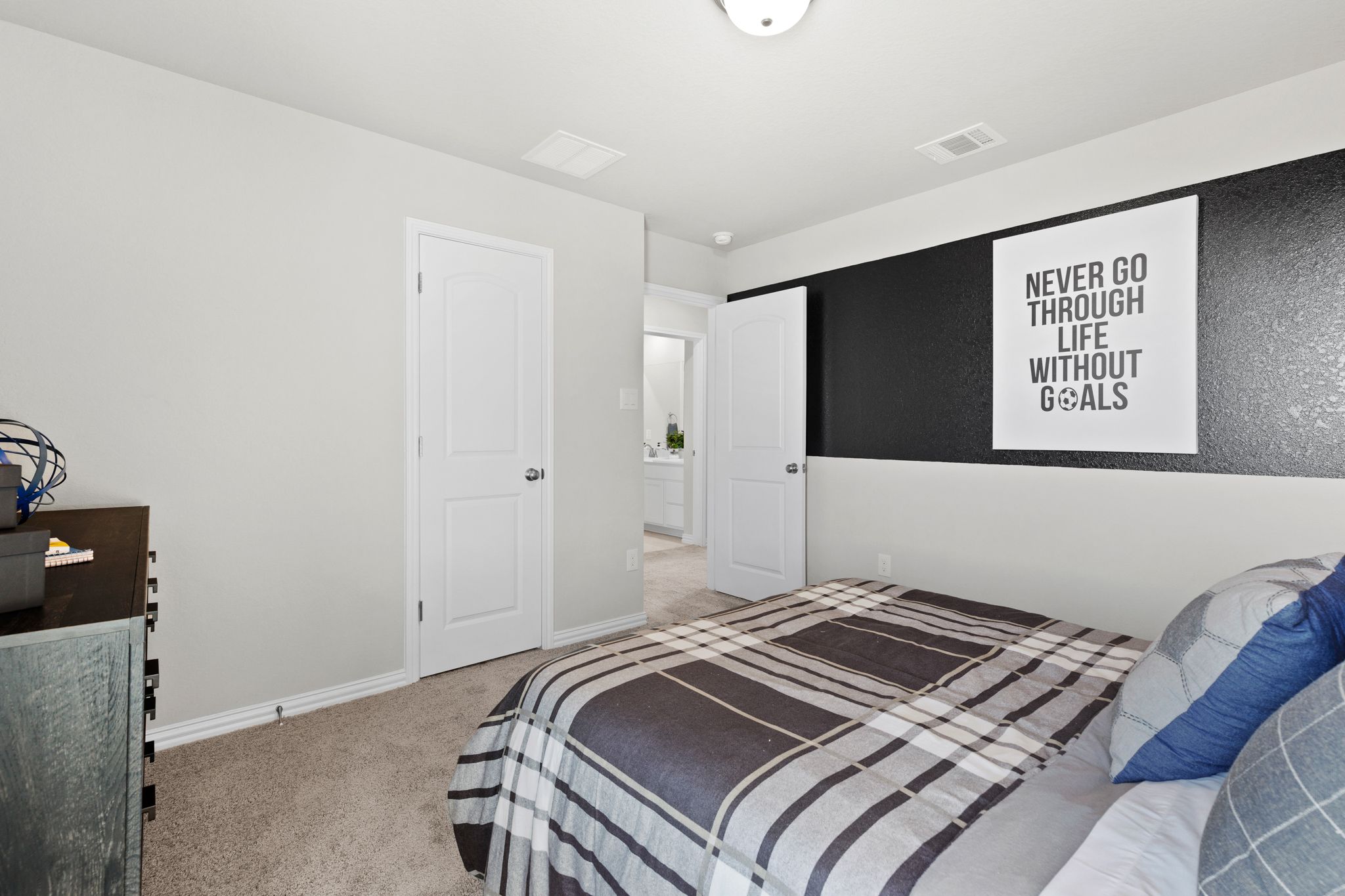 Ellis Representative Photo 18