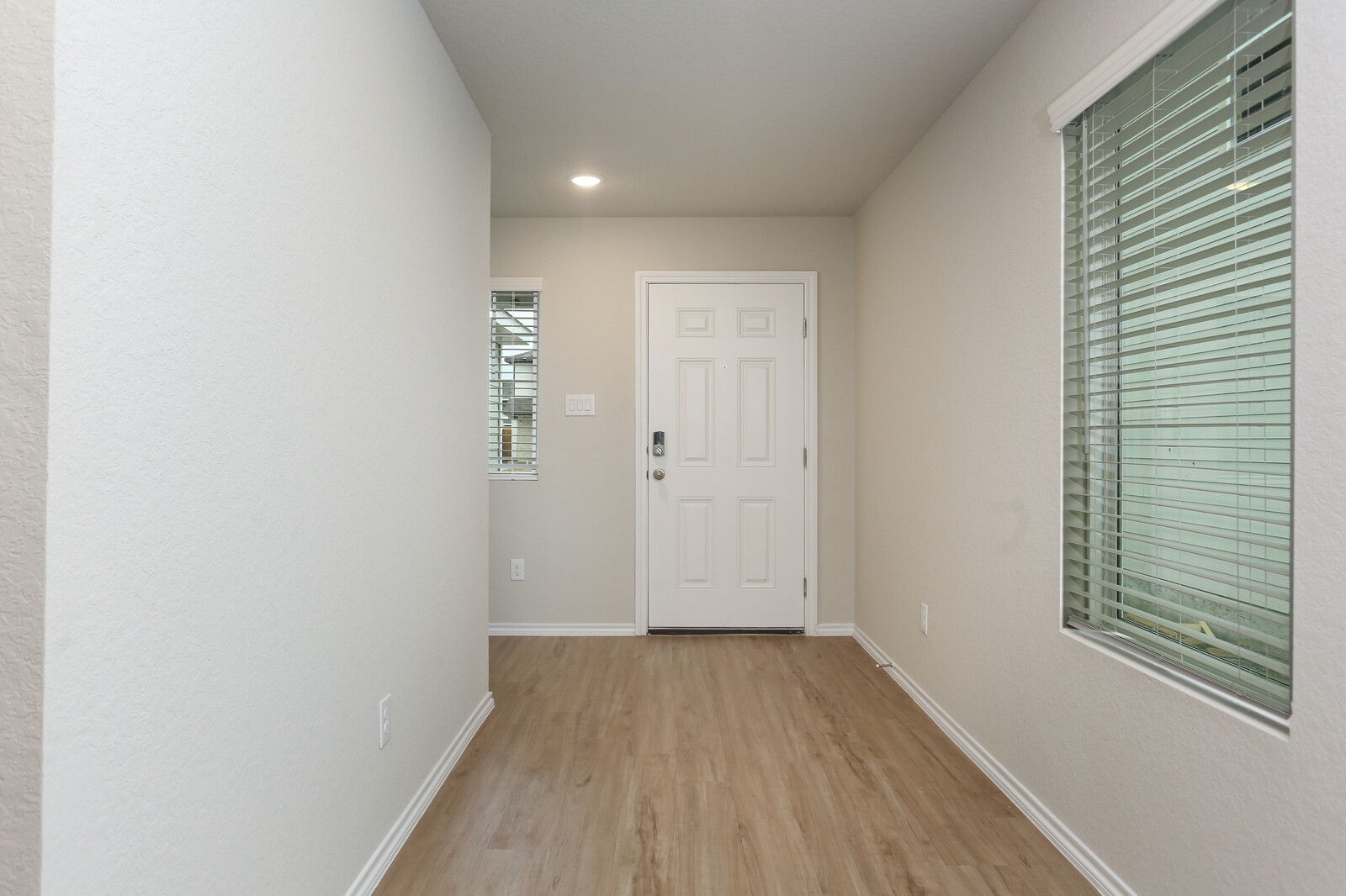 04_8579_Merlin_Cove_mls