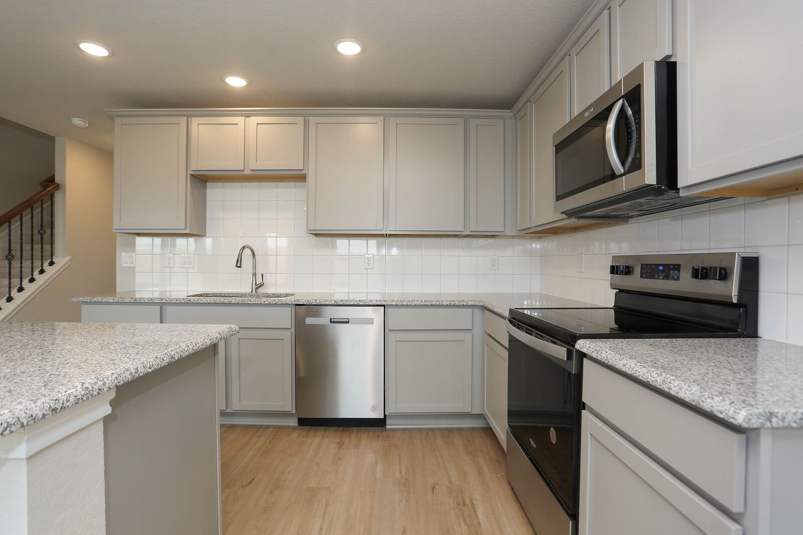 10_8656_Merlin_Cove10_mls