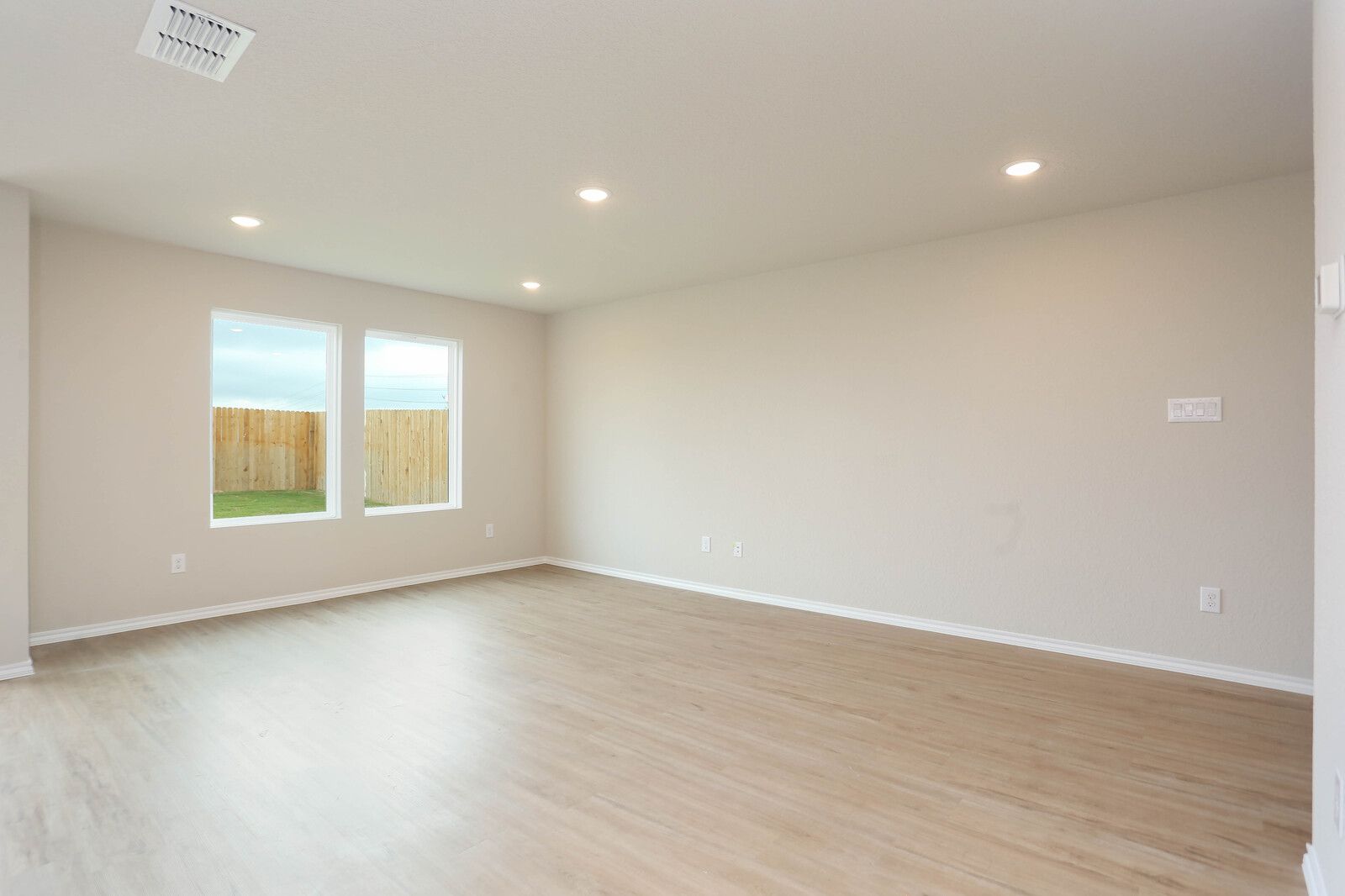 07_8656_Merlin_Cove7_mls