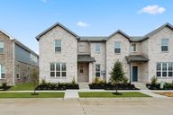 Mockingbird Estates Townhomes por HistoryMaker Homes en Fort Worth Texas