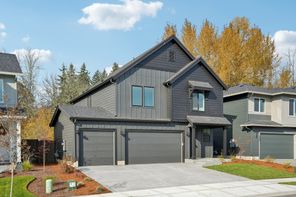 2242 Ash St (The 2184)