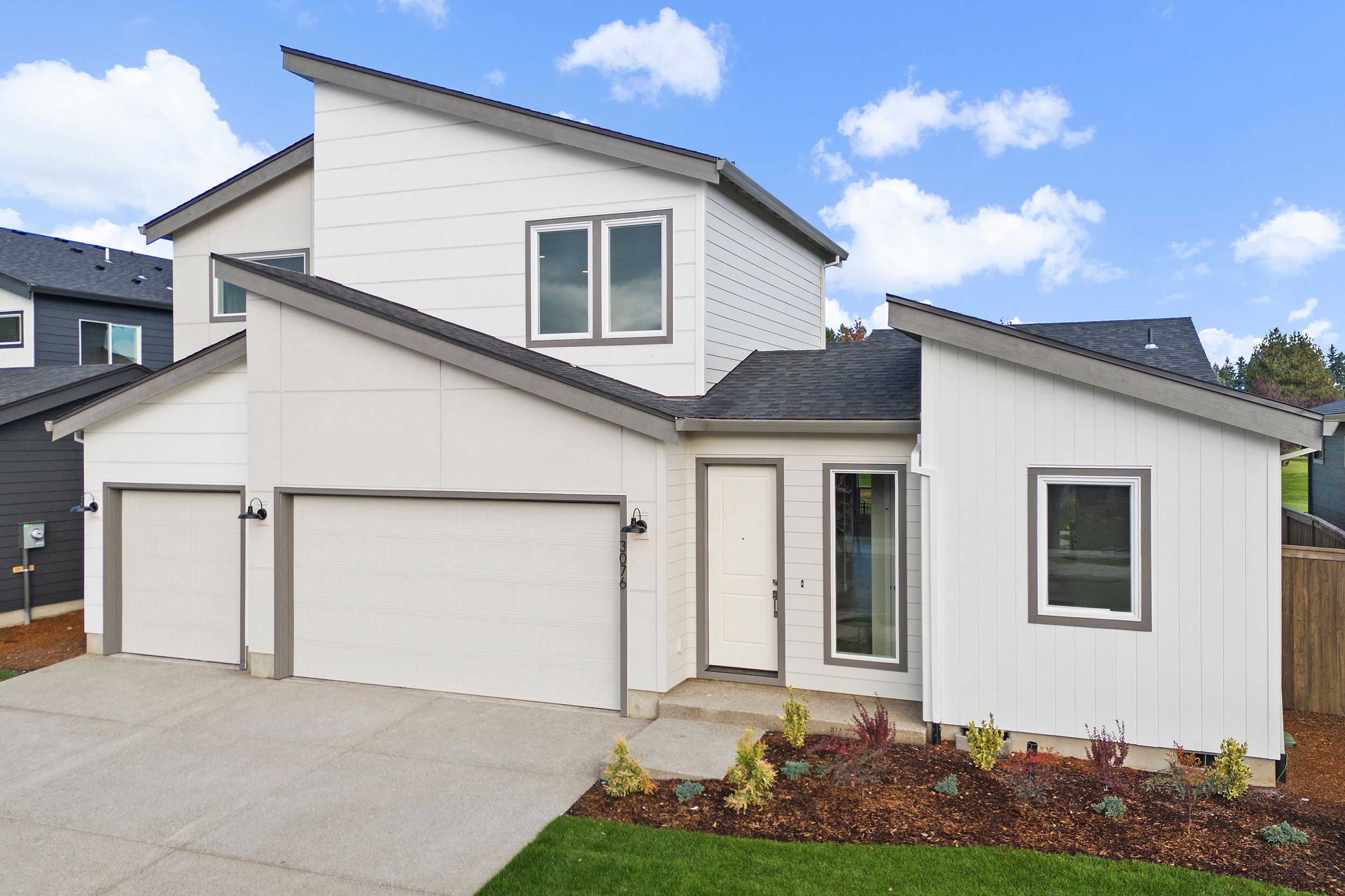 3076 Olympic St (The 2582)