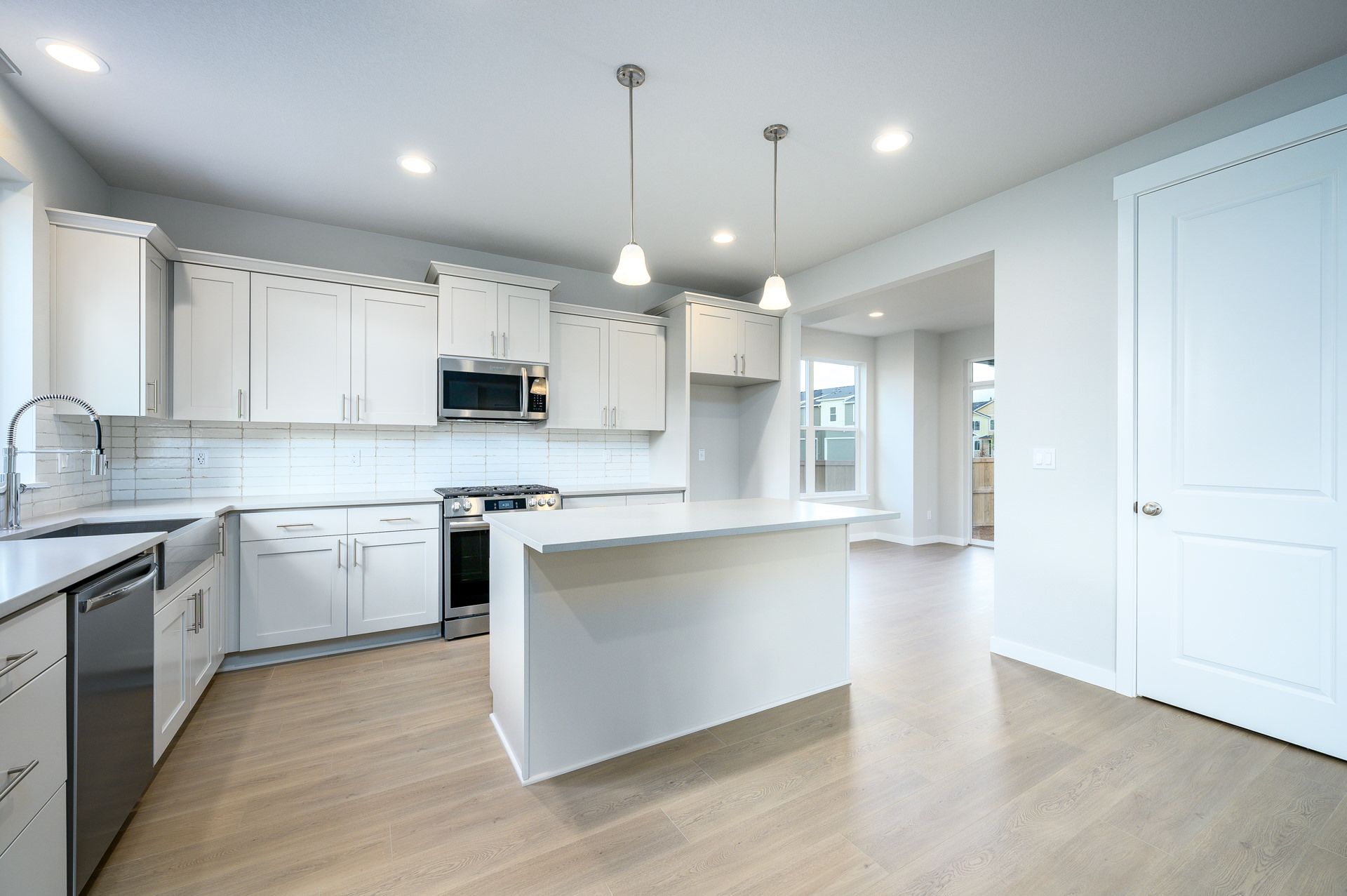 Reed's 1307 1877A 2 Car WEB (34)