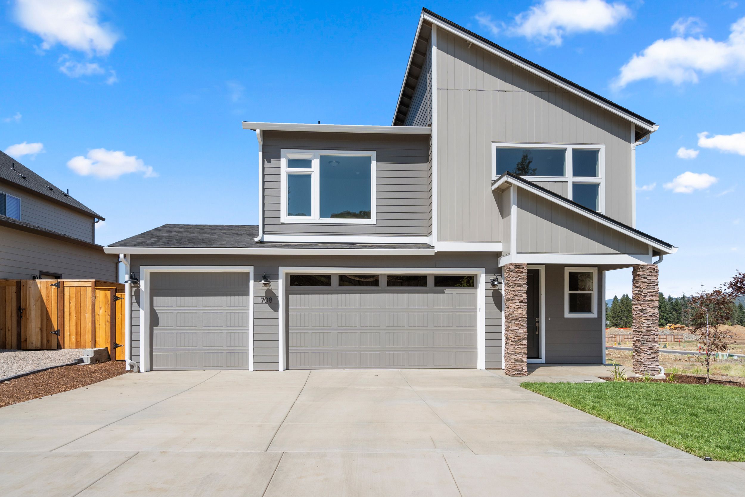 708 Old Waverly Way (The 2184)