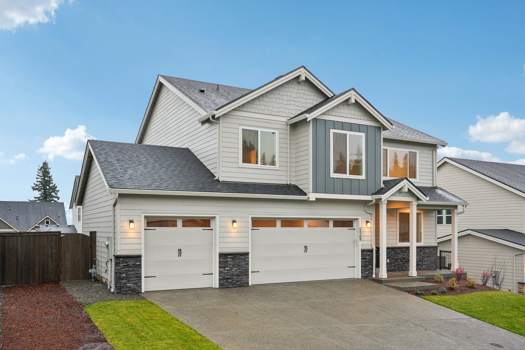 16543 SE Odell Lake Ln (The 2676)