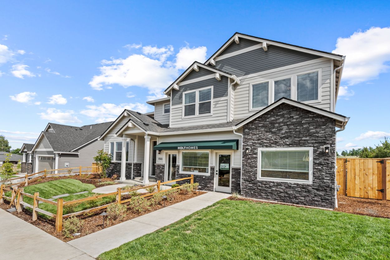 homes in Eagle Point by Holt Homes