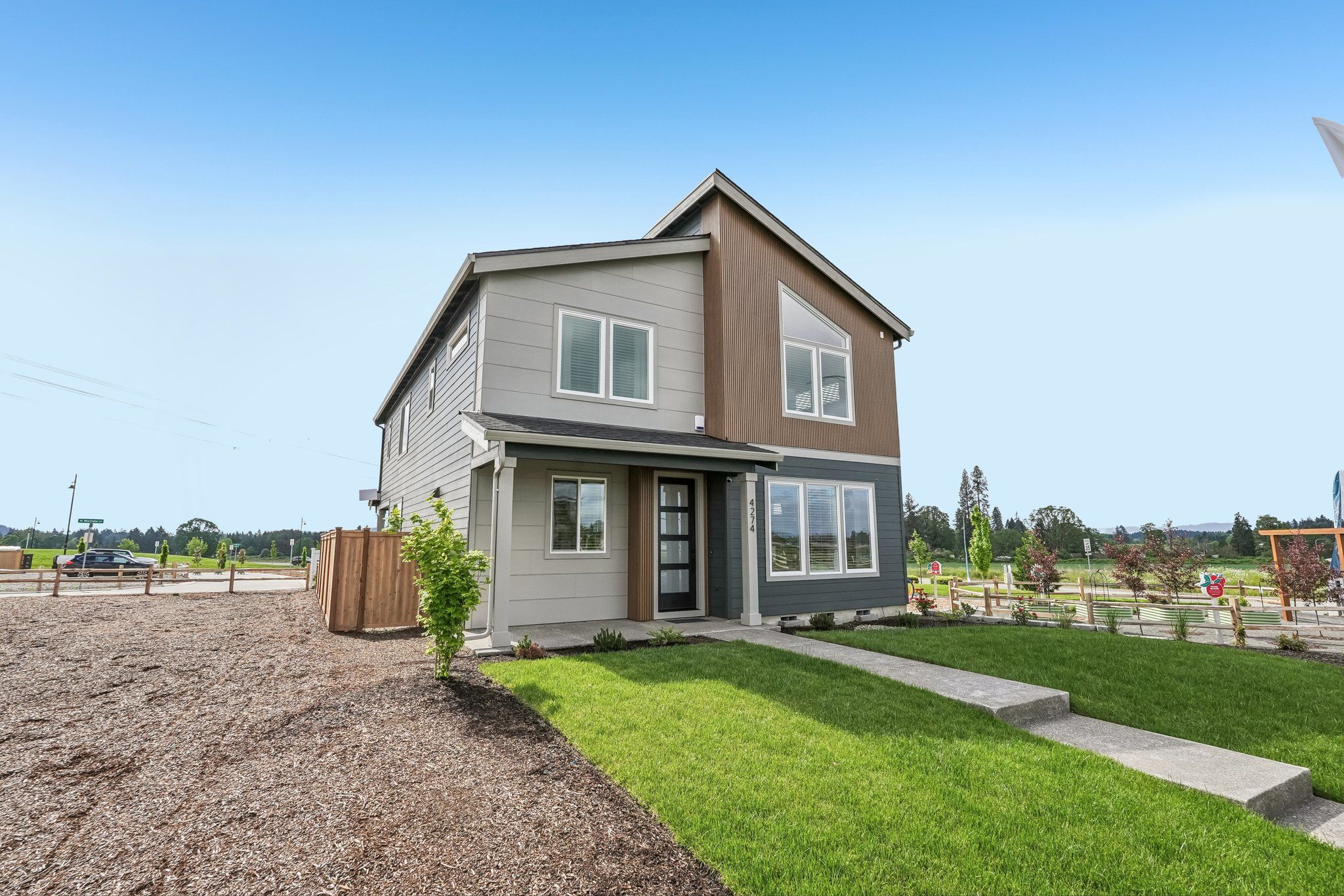 casa en Reed's Crossing por Holt Homes