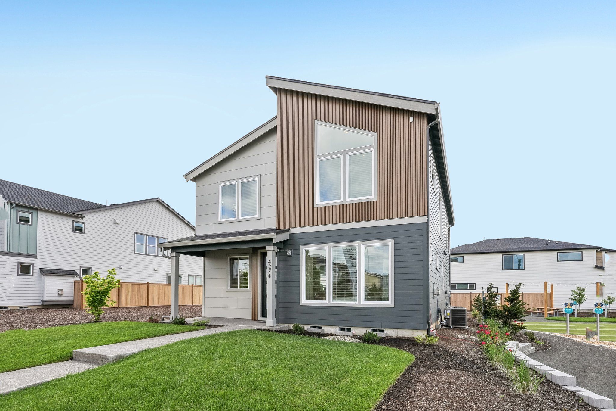 casa en Reed's Crossing por Holt Homes