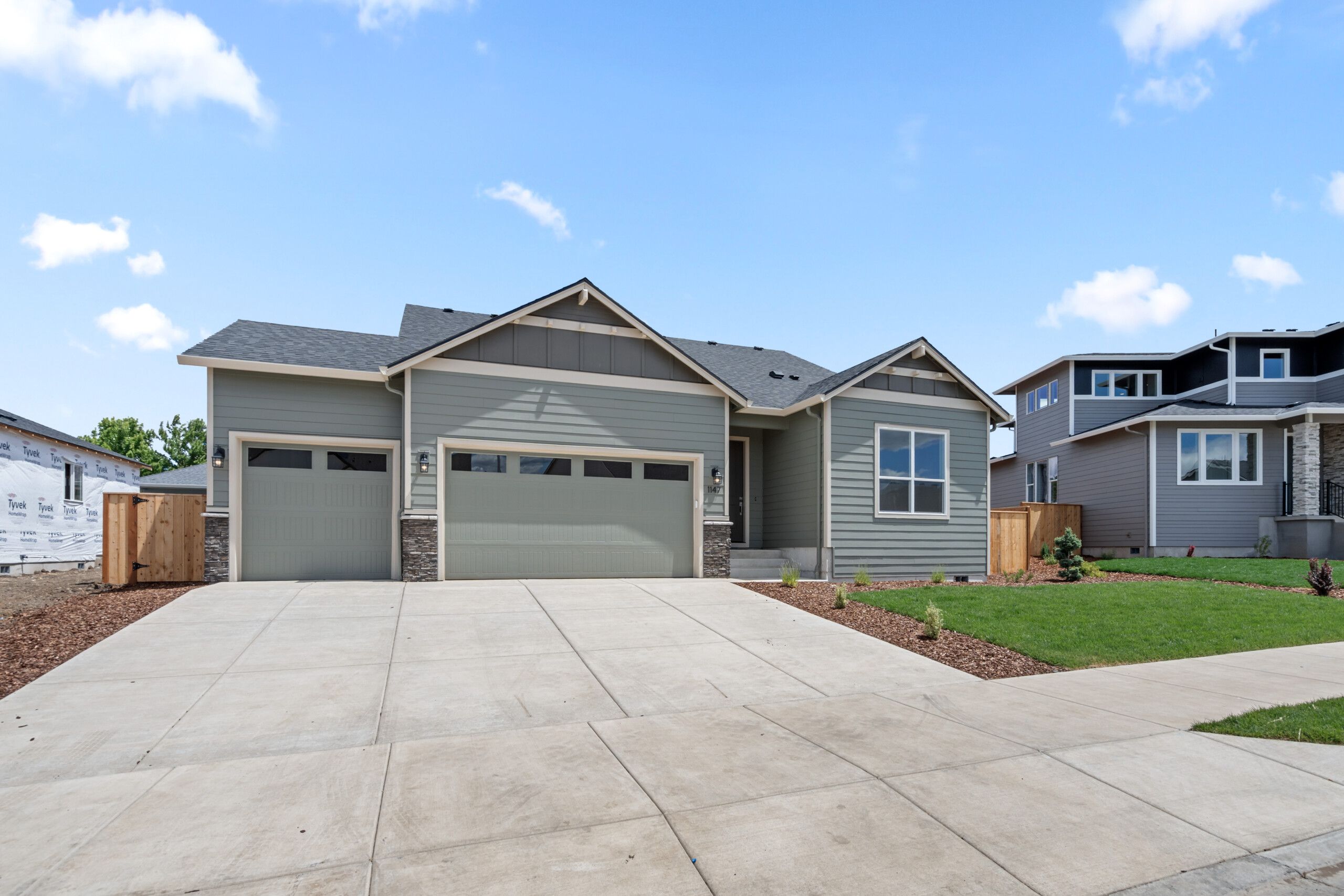 1147  Pumpkin Ridge (The 1803)