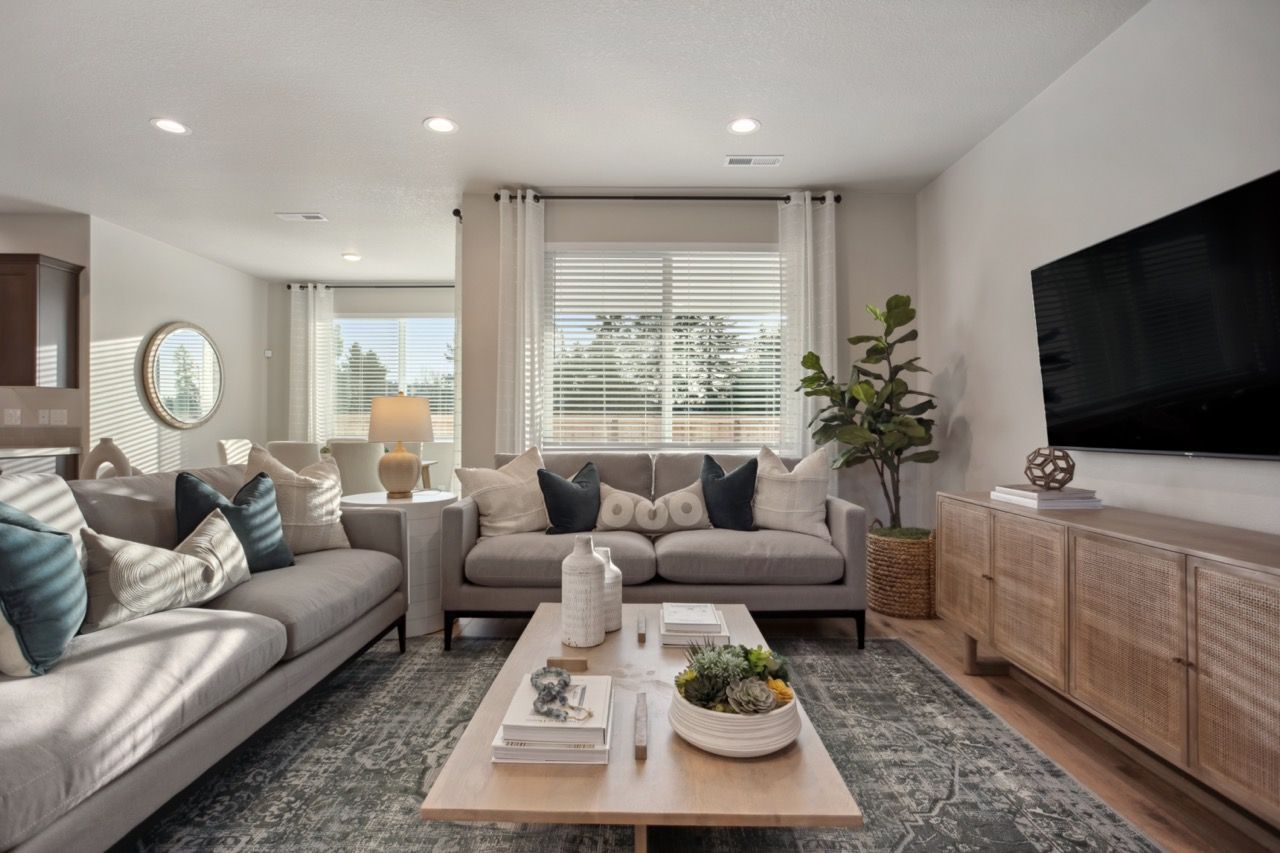 alder and ash model home
