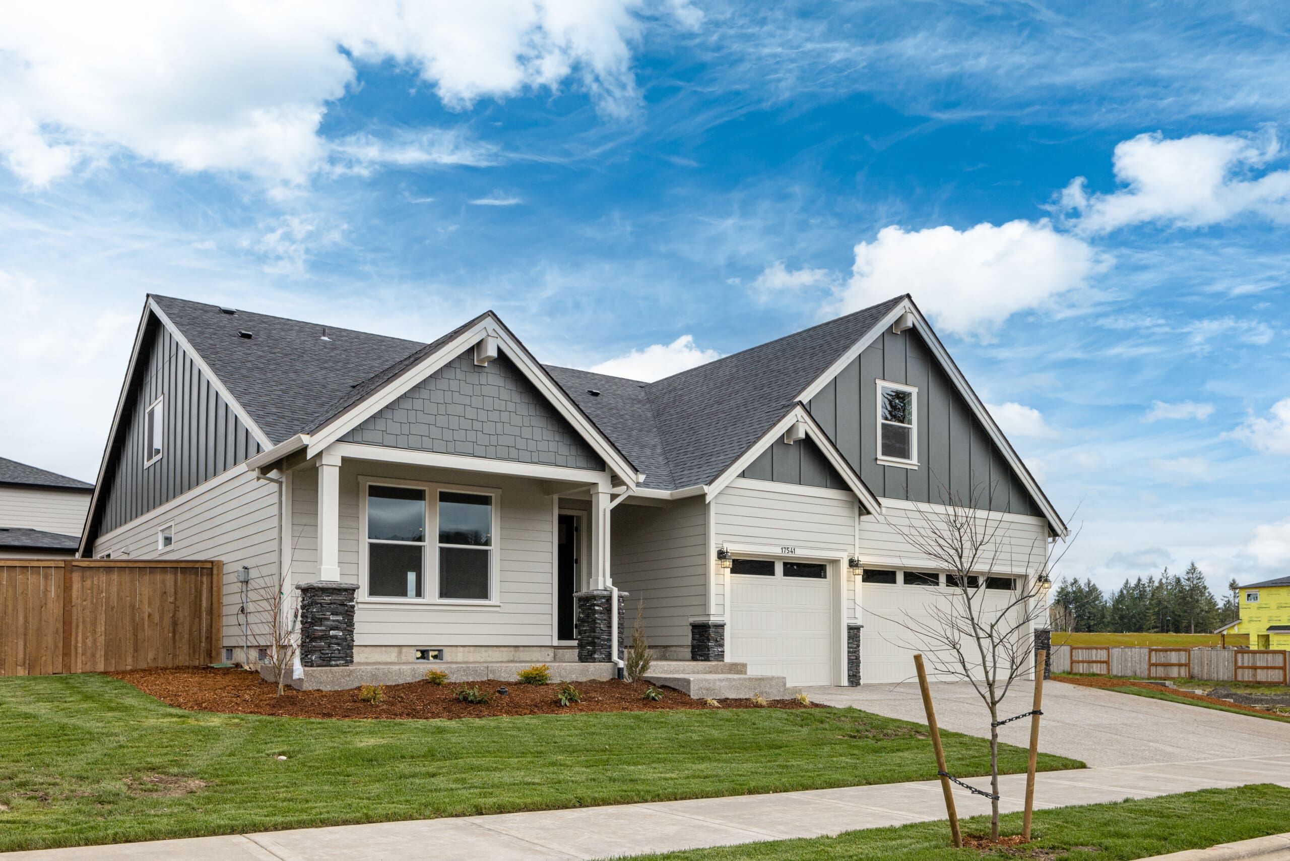 1302 N Kalani Loop. Ridgefield, WA 98642