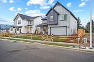 Alder & Ash por Holt Homes en Portland-Vancouver Washington