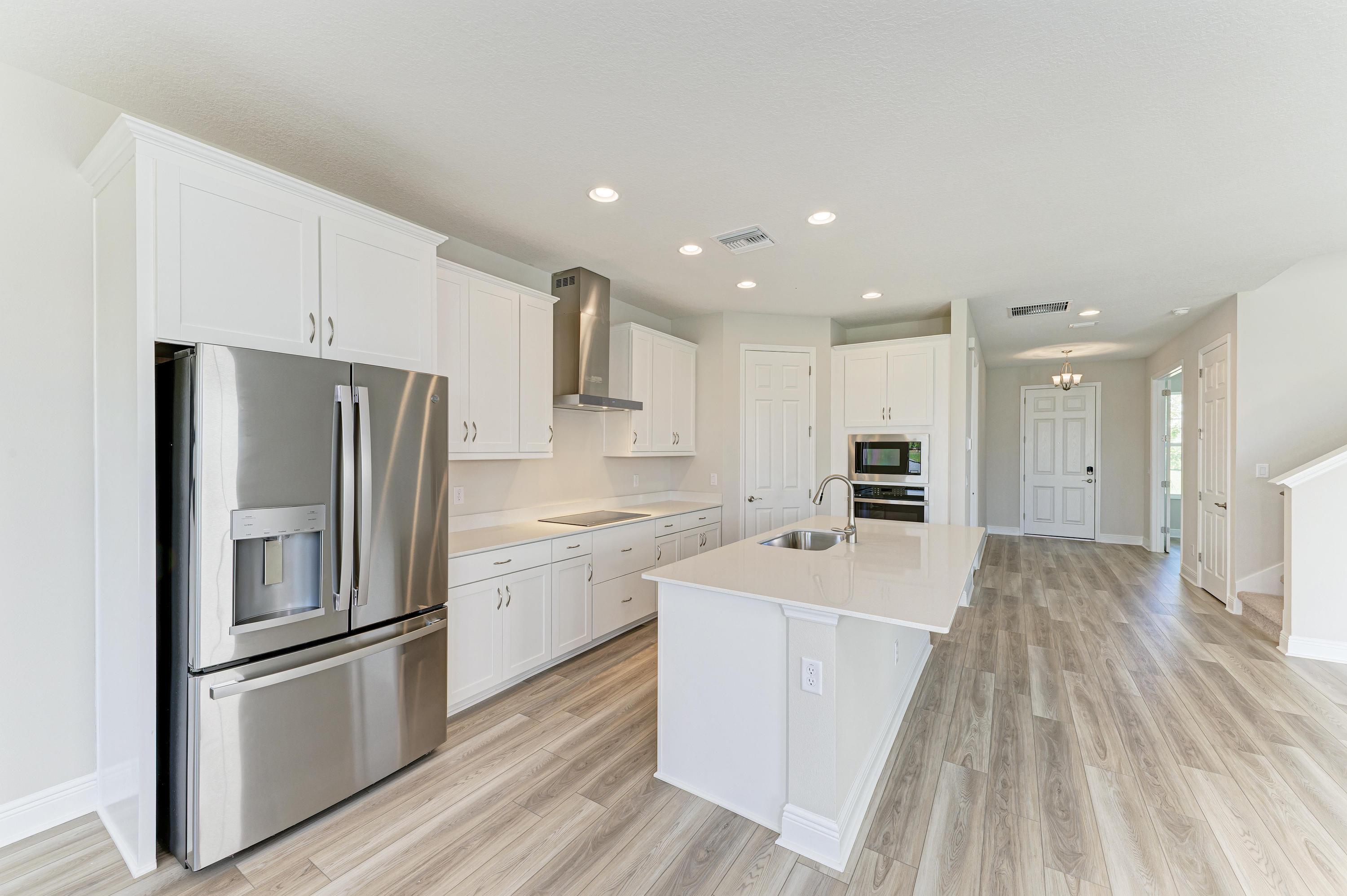 10148 Surrey Rose Dr - Gourmet Kitchen